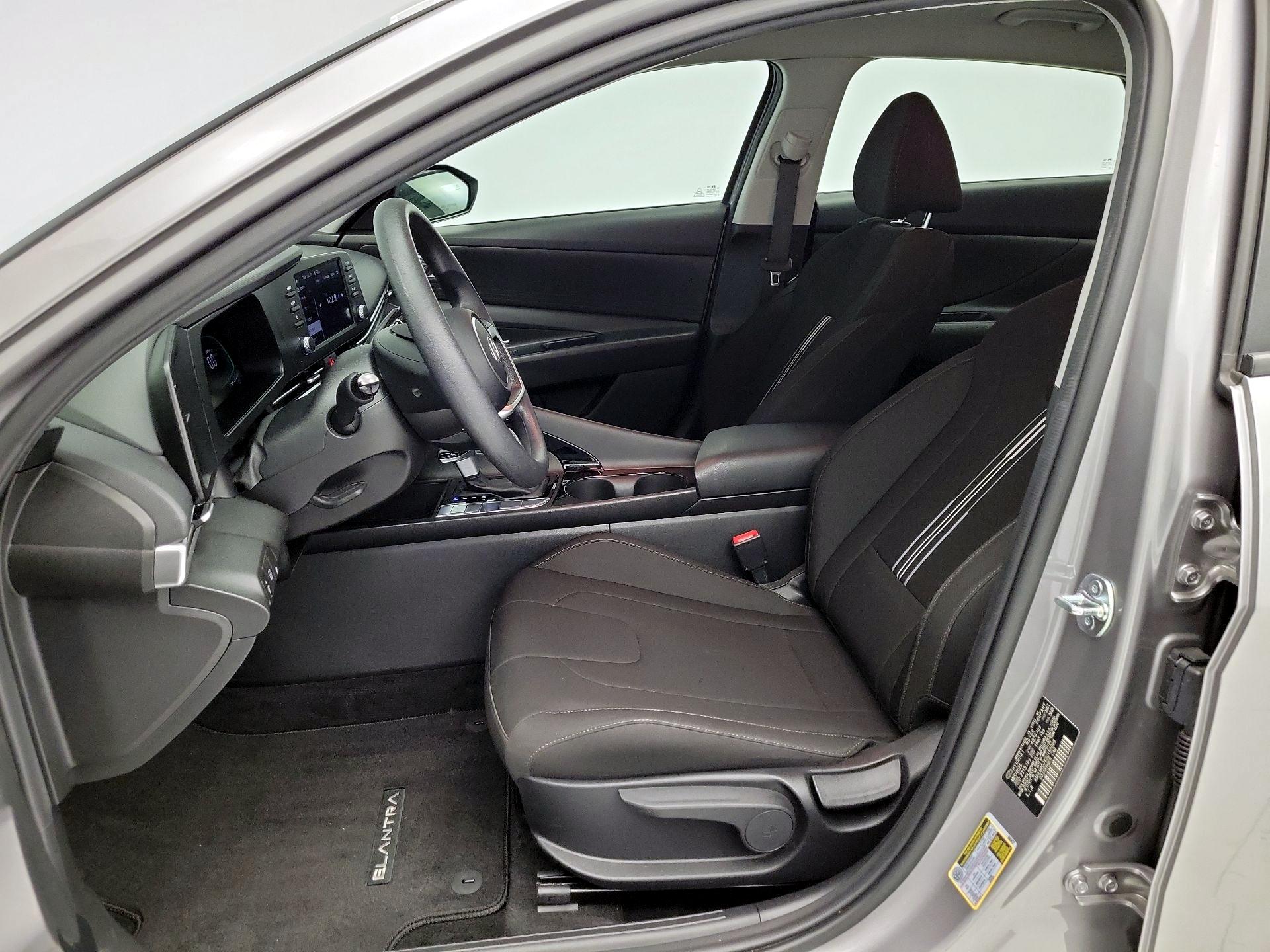 Thumbnail: 2025 Hyundai Elantra - 11