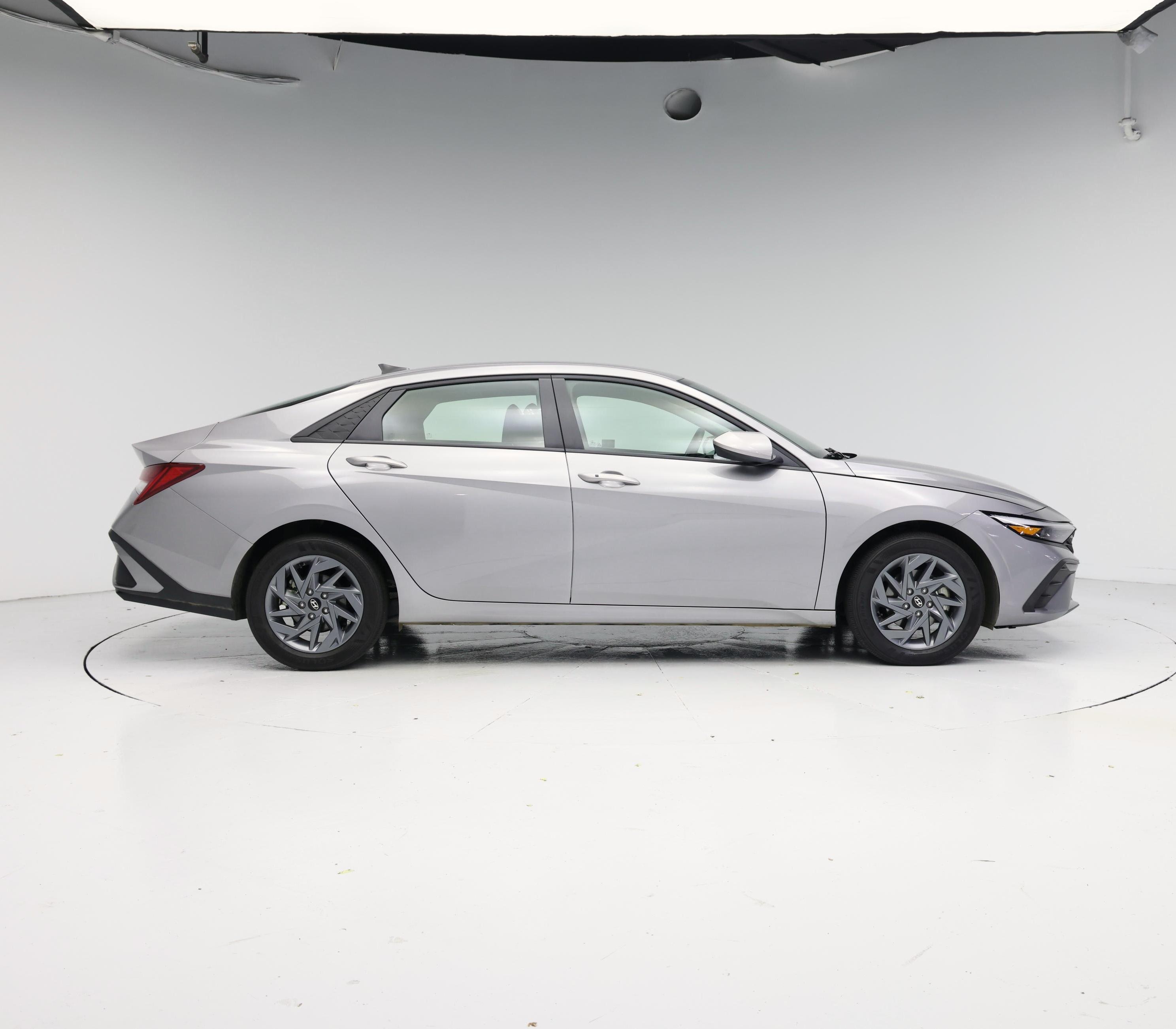 Thumbnail: 2025 Hyundai Elantra - 7