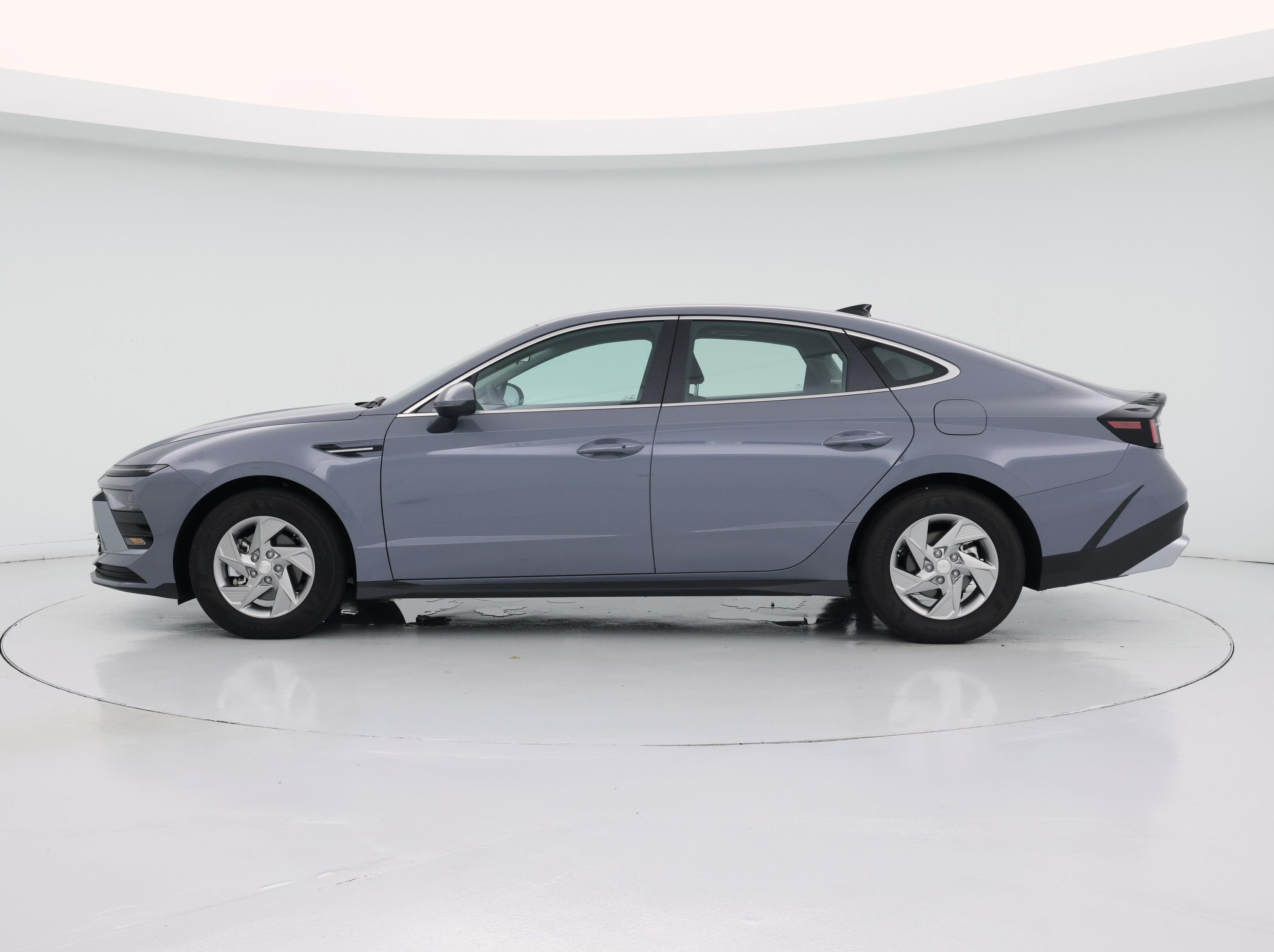 Thumbnail: 2026 Hyundai Sonata - 3