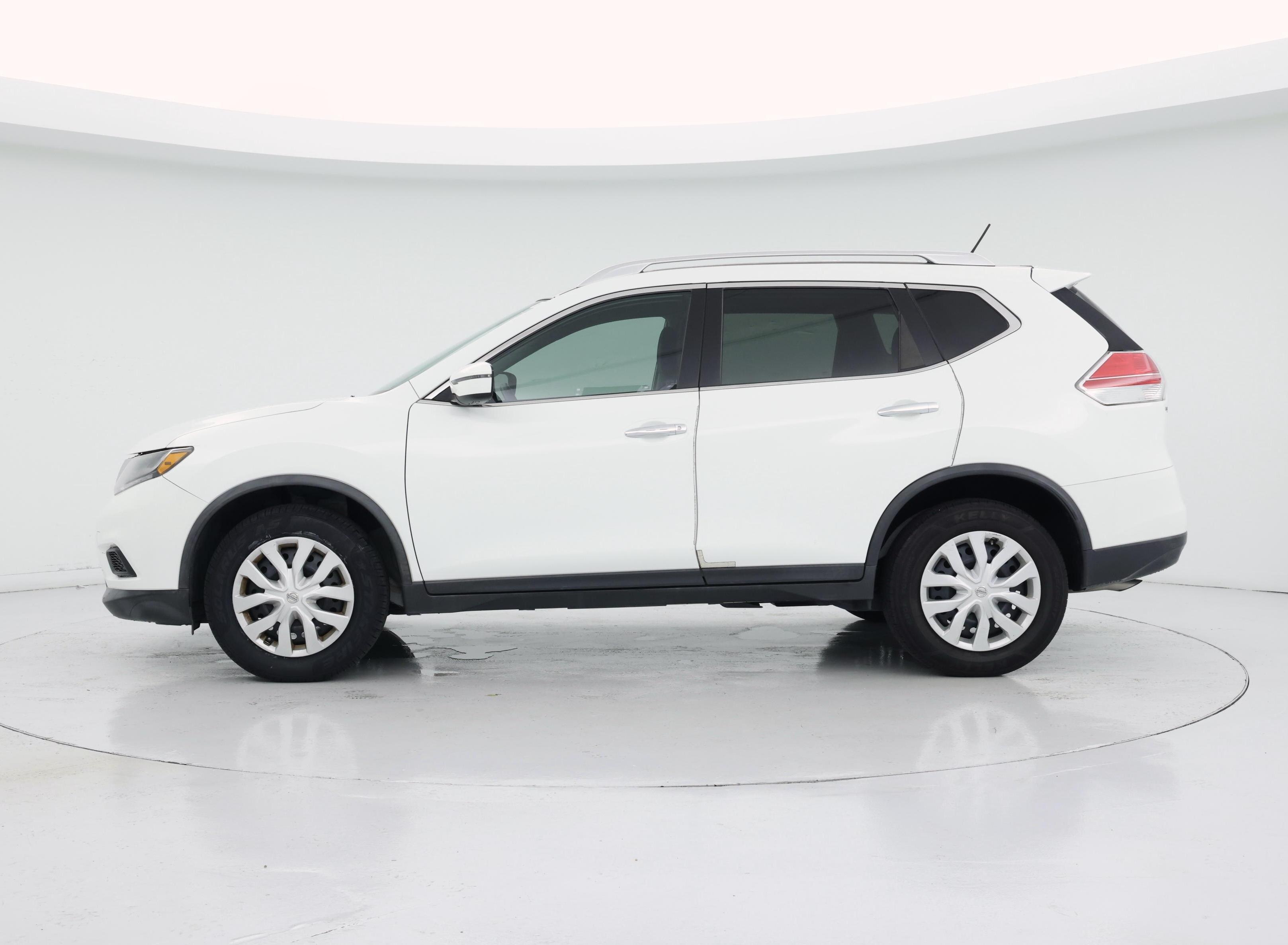 Thumbnail: 2016 Nissan Rogue - 3