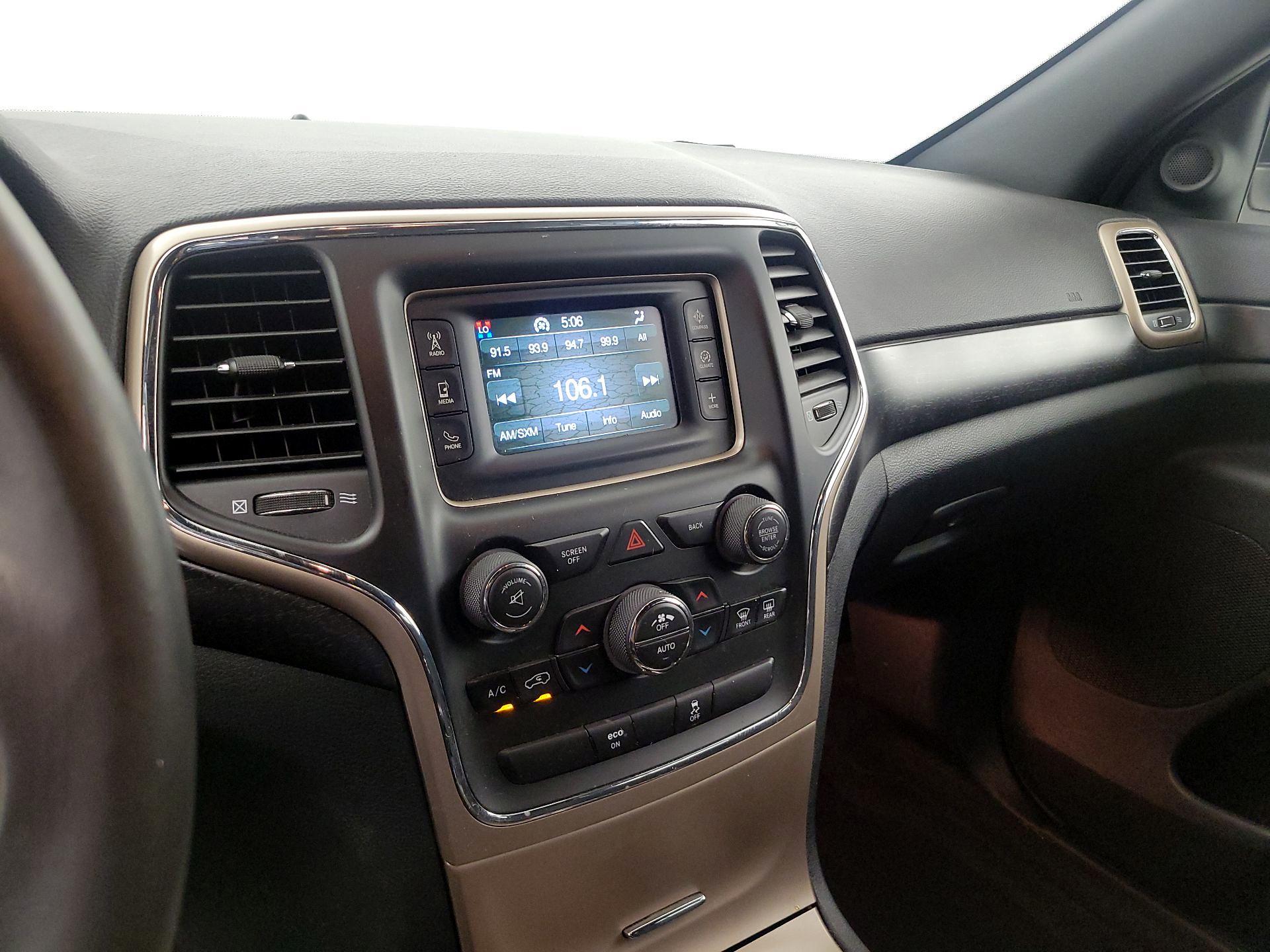 Thumbnail: 2015 Jeep Grand Cherokee - 14