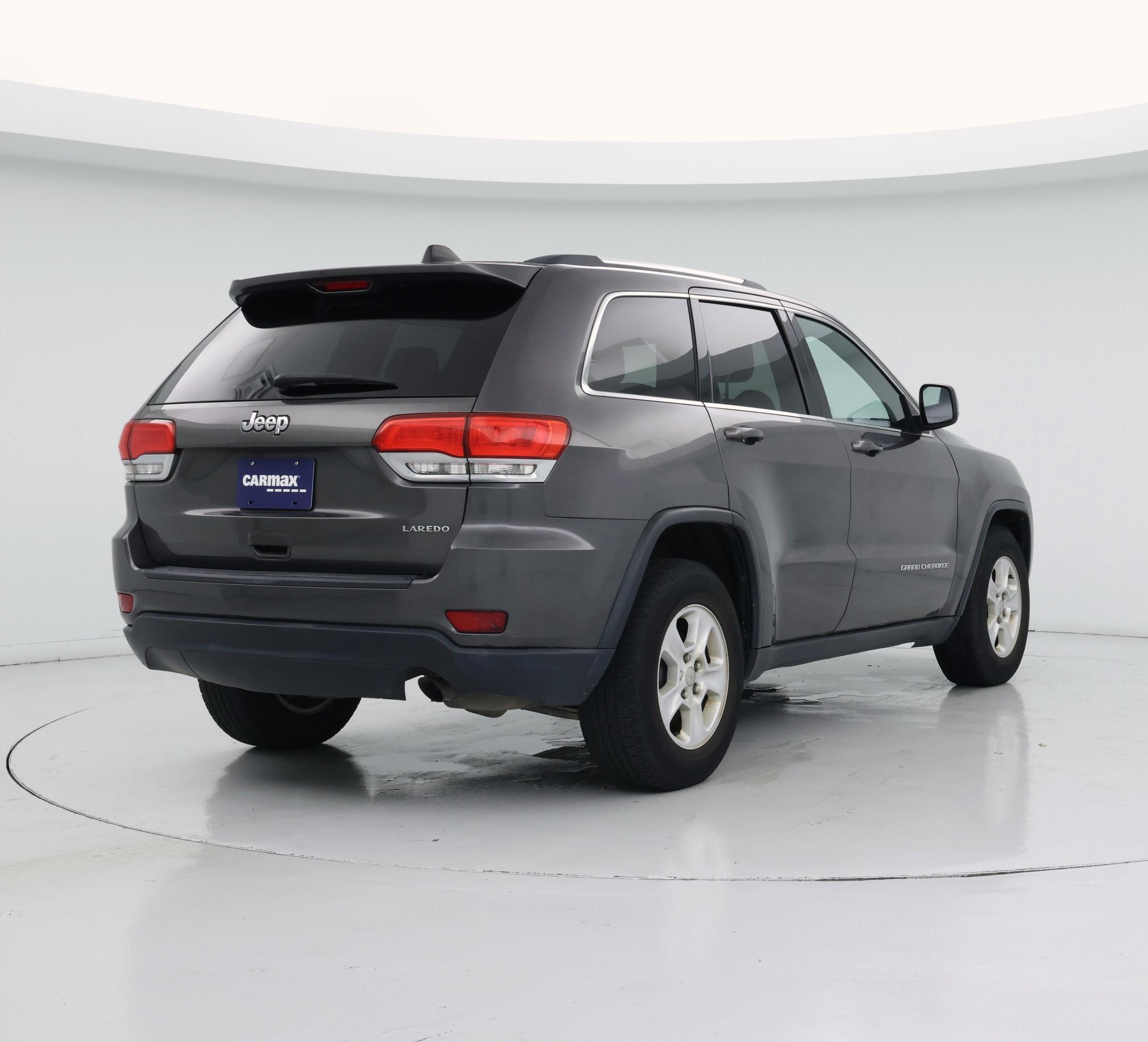 Thumbnail: 2015 Jeep Grand Cherokee - 8
