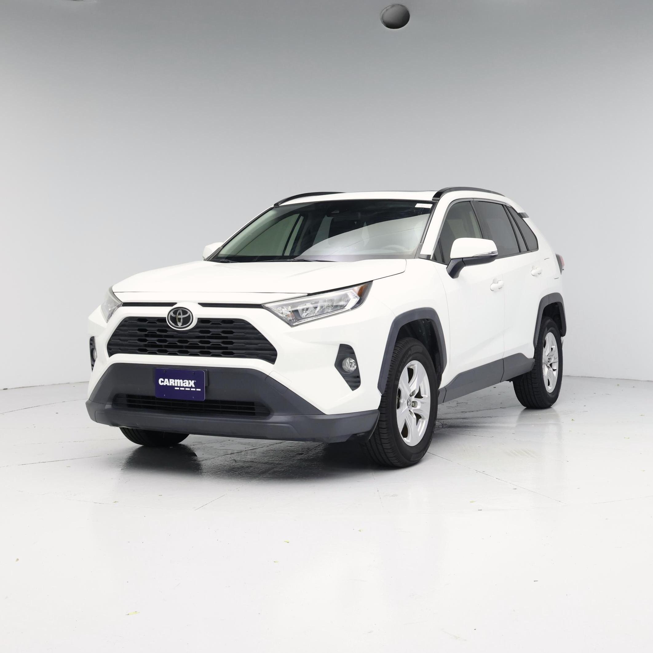 Thumbnail: 2020 Toyota RAV4 - 4