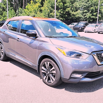 2020 Nissan Kicks SR