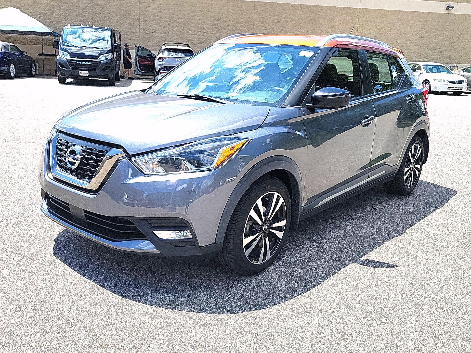 Thumbnail: 2020 Nissan Kicks - 3