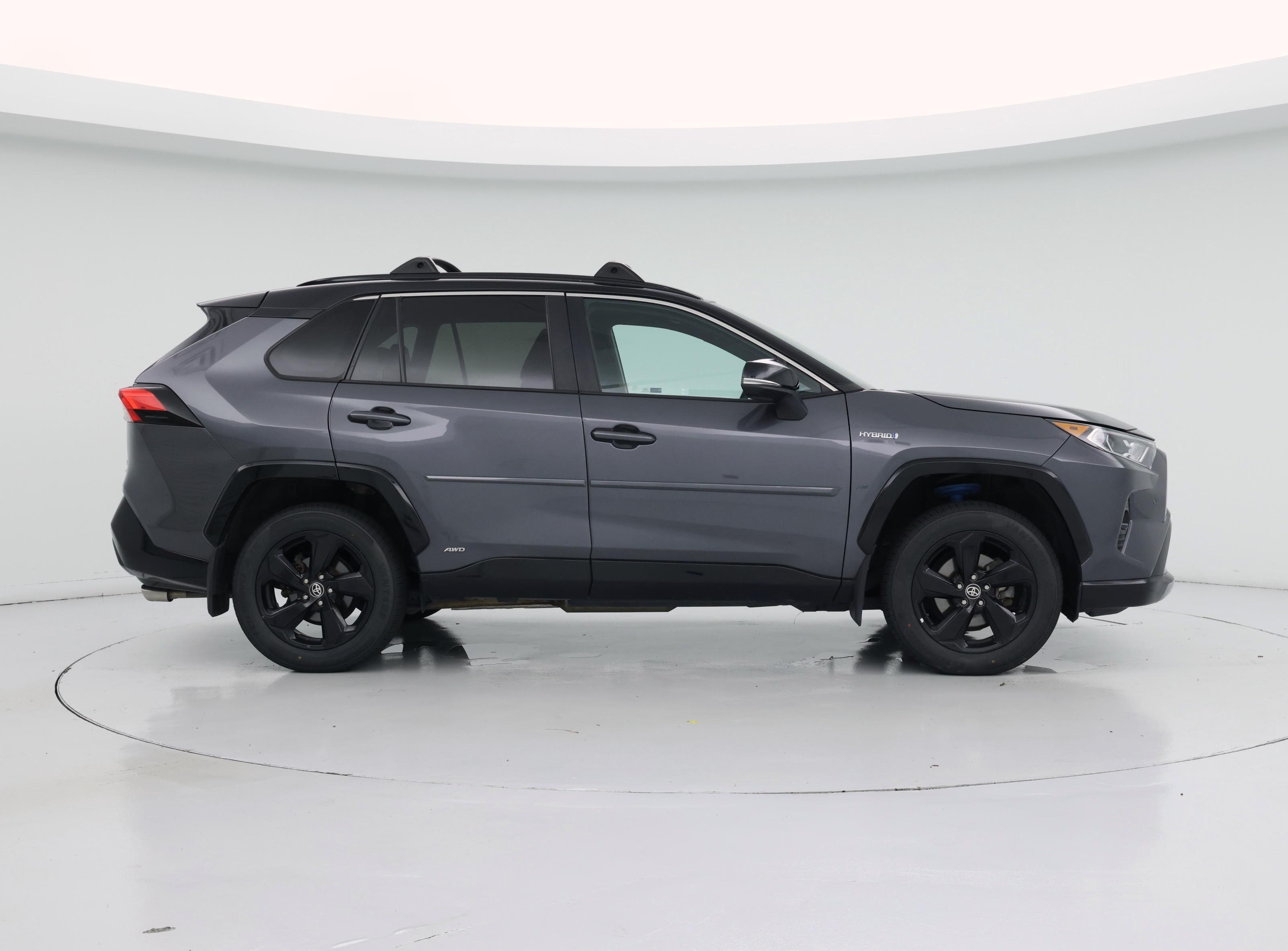 Thumbnail: 2021 Toyota RAV4 - 7