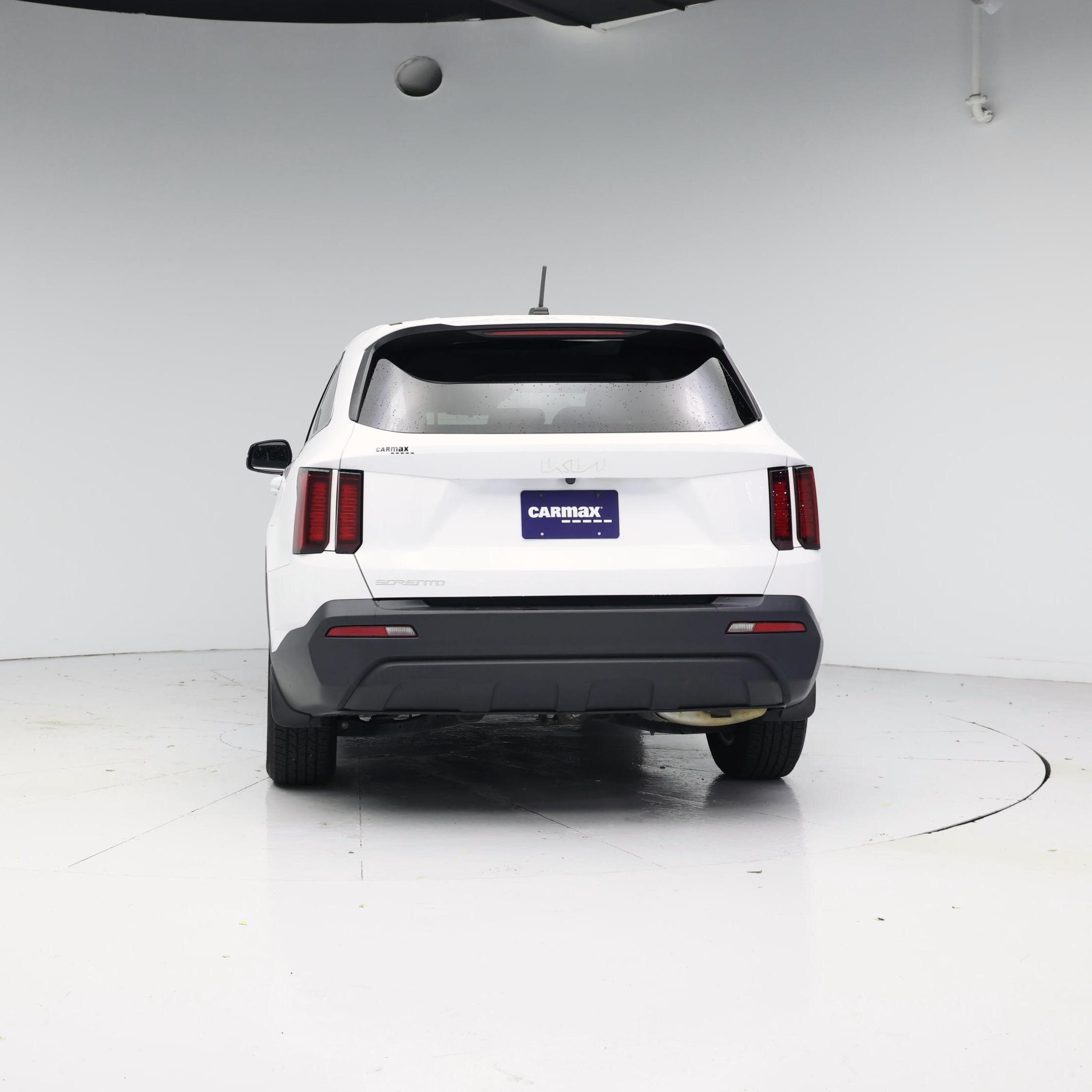 Thumbnail: 2023 Kia Sorento - 6
