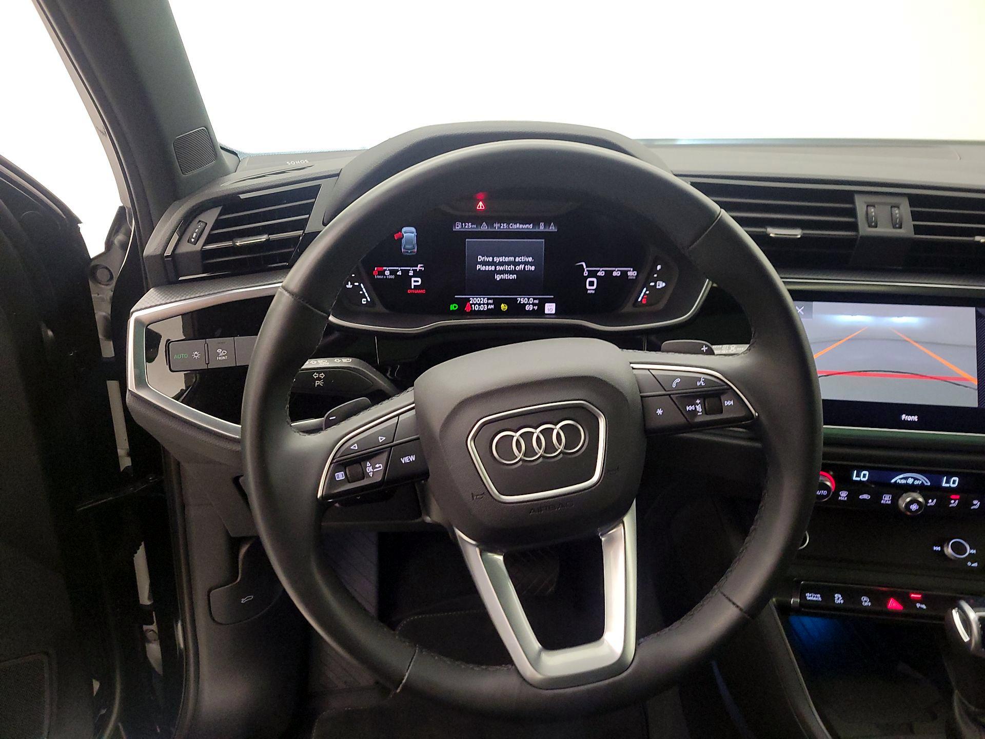 Thumbnail: 2024 Audi Q3 - 10