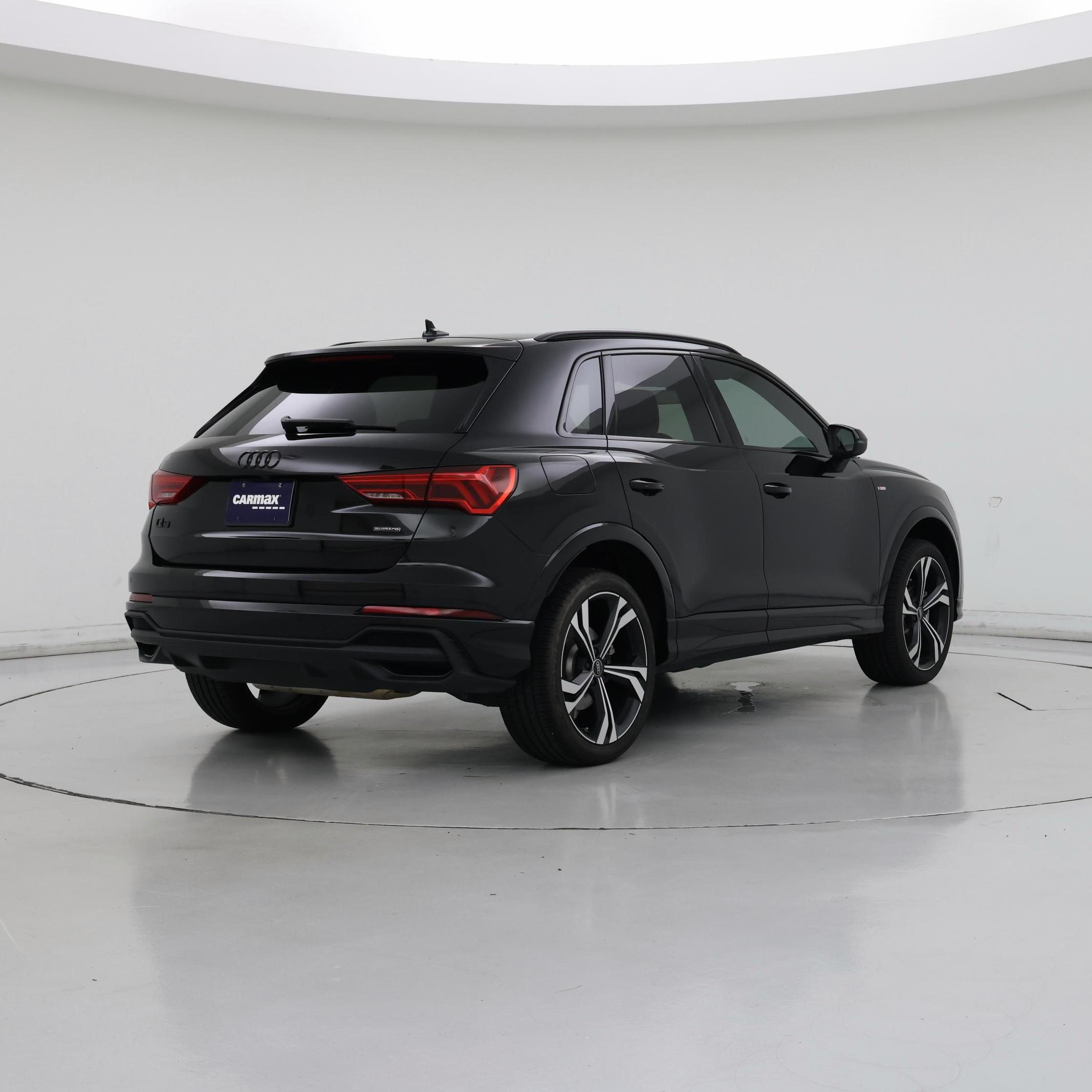 Thumbnail: 2024 Audi Q3 - 8