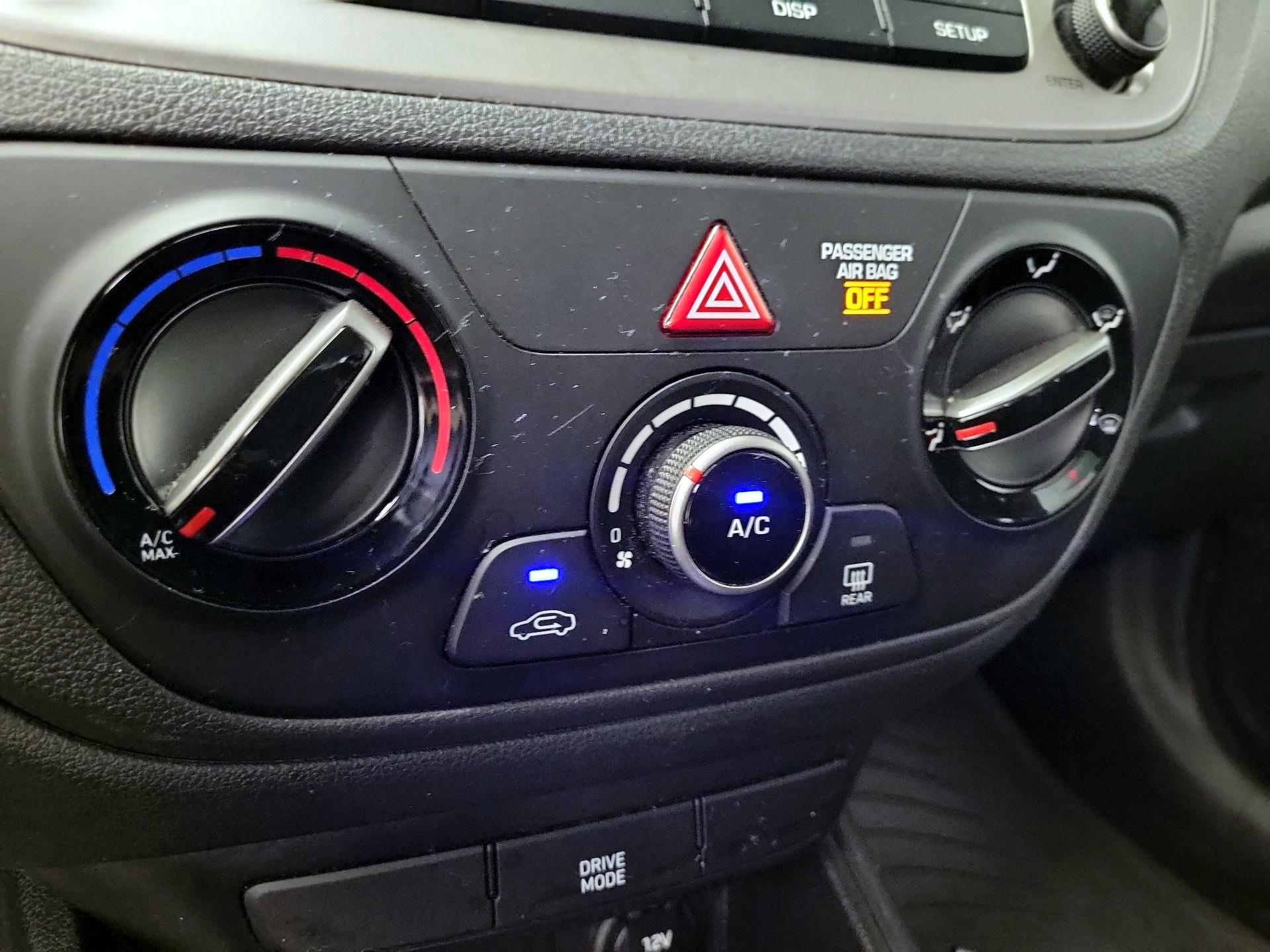 Thumbnail: 2019 Hyundai Accent - 16