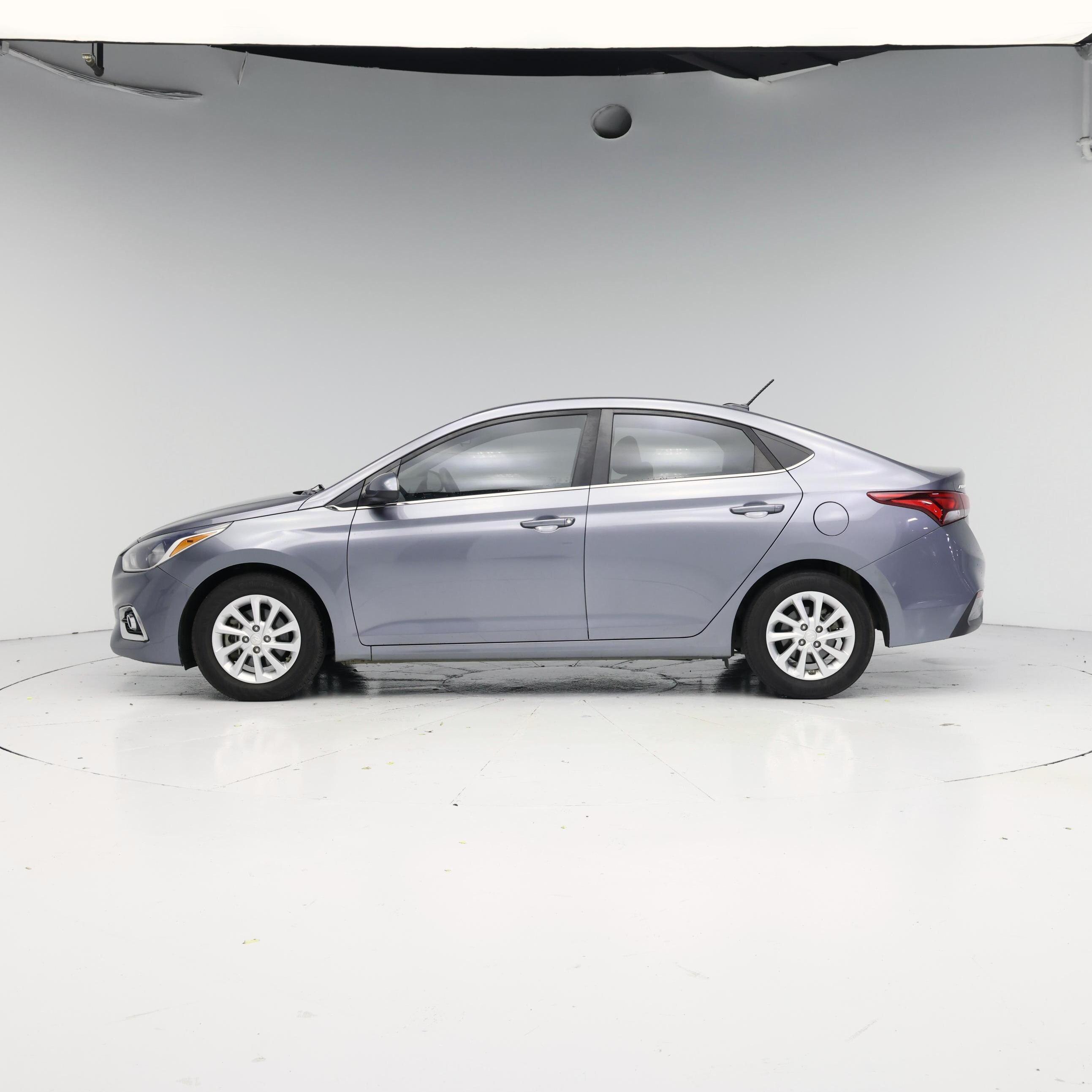 Thumbnail: 2019 Hyundai Accent - 3
