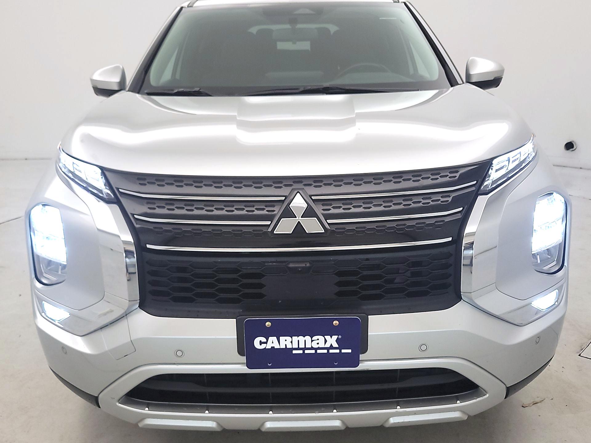 Thumbnail: 2024 Mitsubishi Outlander - 2