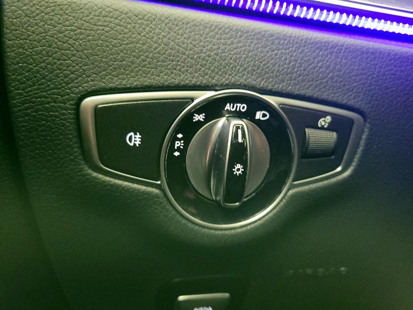 2023 Mercedes-Benz E-Class E450 - Photo 12