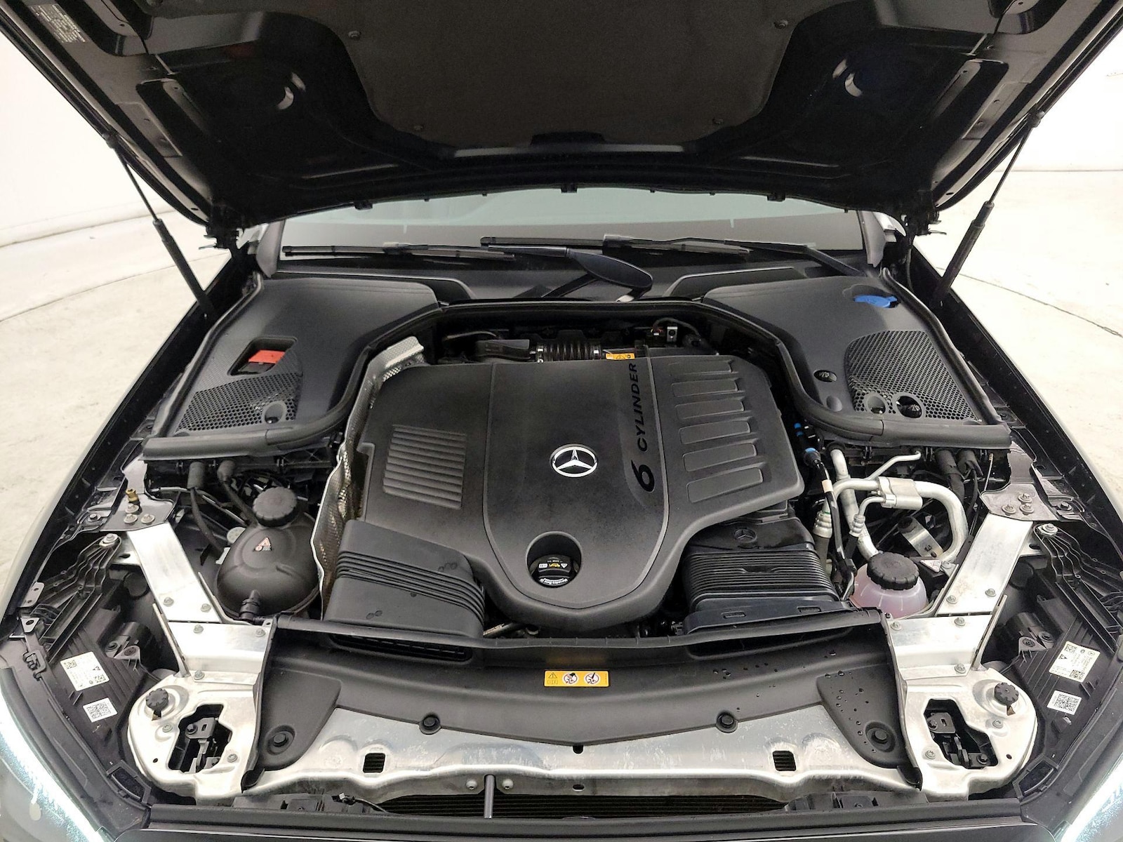 2023 Mercedes-Benz E-Class E450 - Photo 21