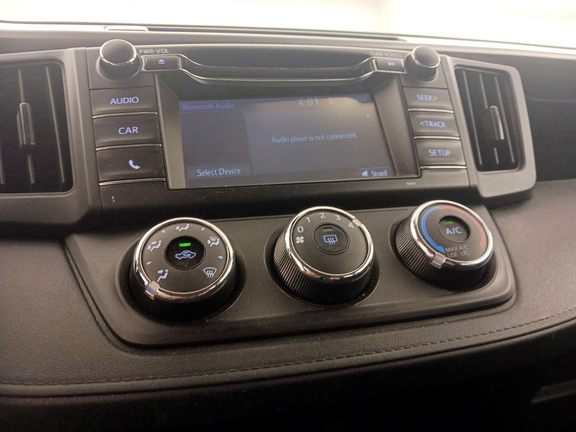 Thumbnail: 2017 Toyota RAV4 - 16