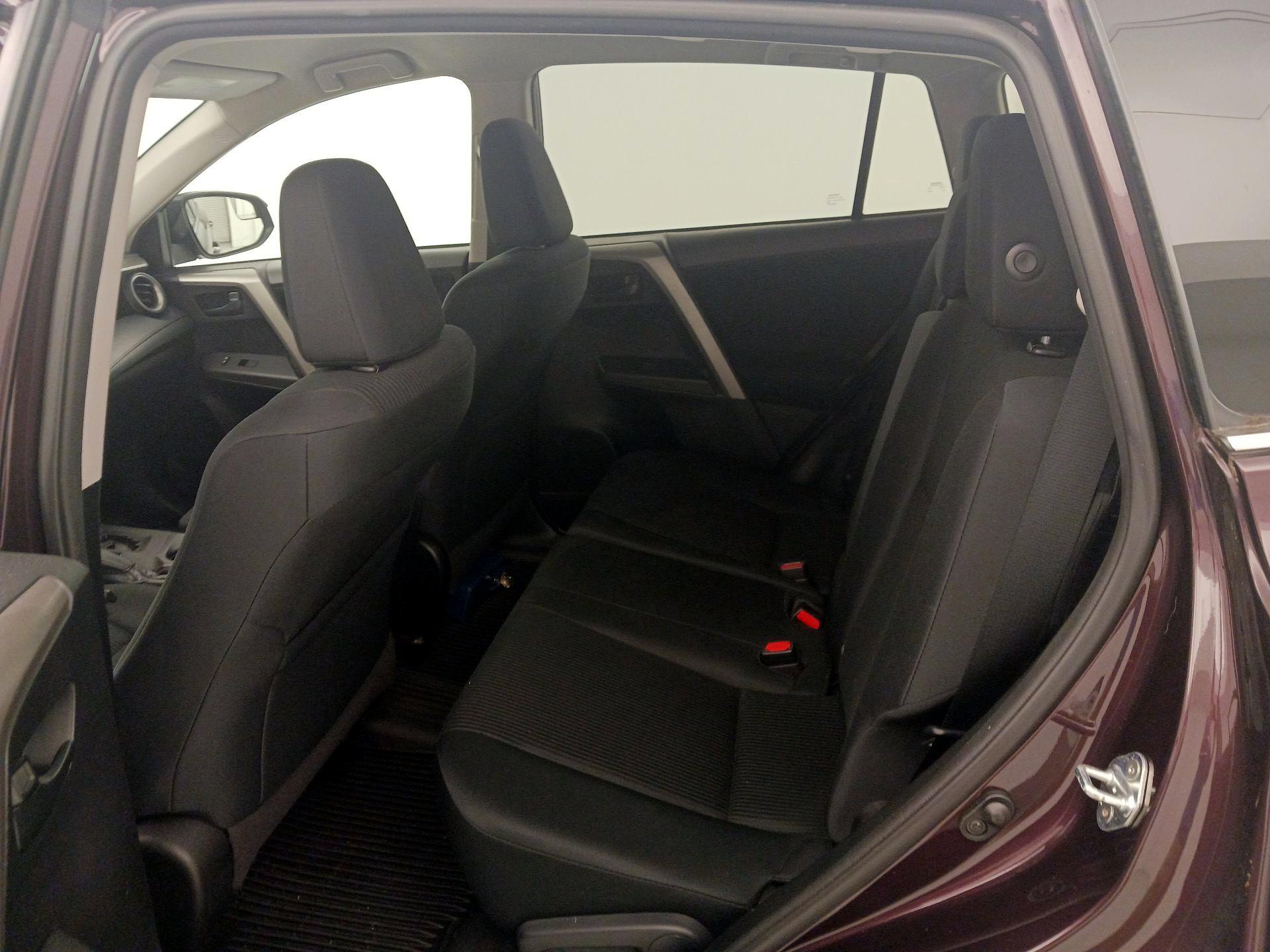 Thumbnail: 2017 Toyota RAV4 - 19