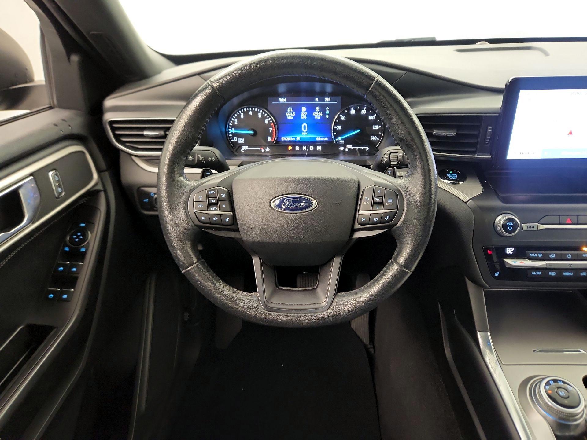 Thumbnail: 2020 Ford Explorer - 10