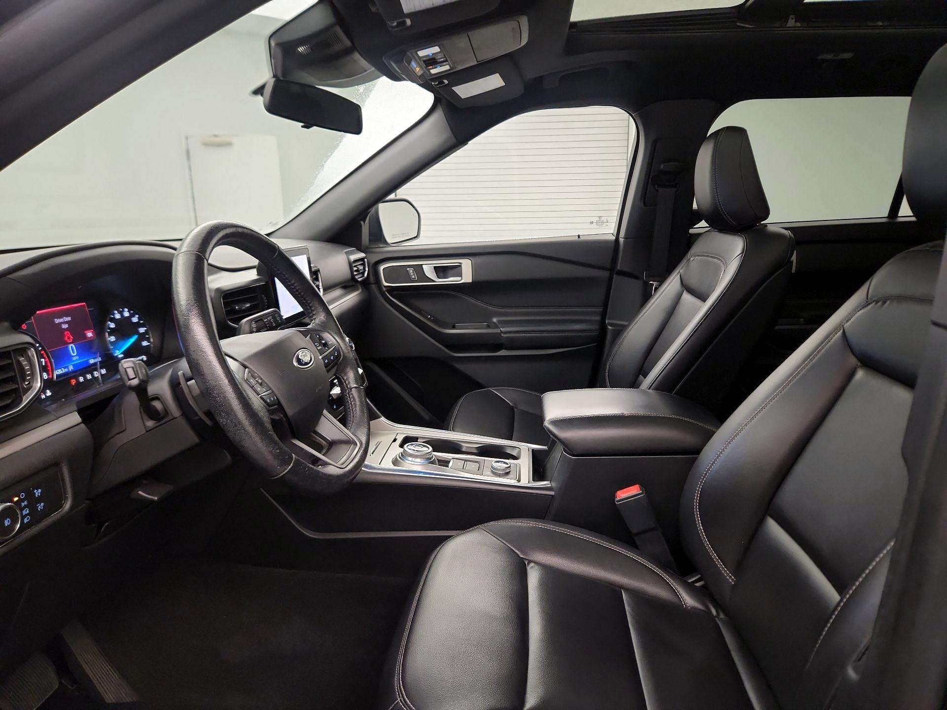 Thumbnail: 2020 Ford Explorer - 11