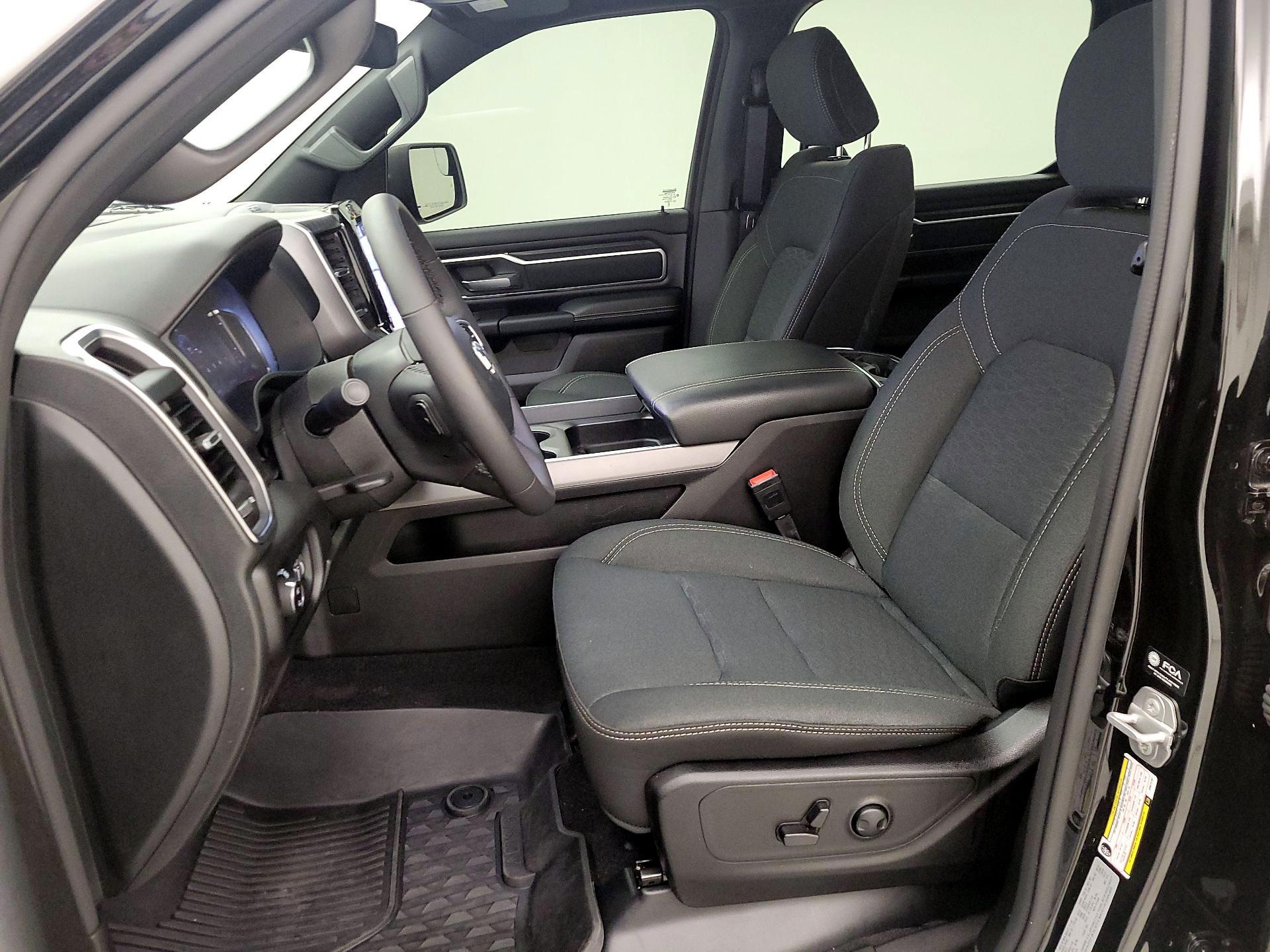 Thumbnail: 2025 RAM 1500 - 11