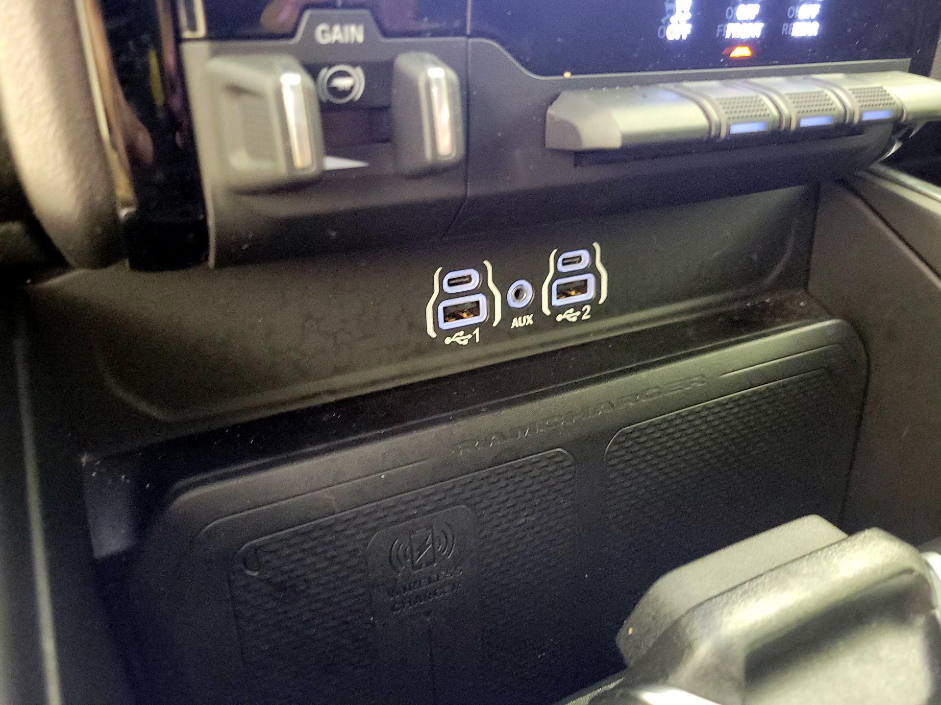Thumbnail: 2025 RAM 1500 - 19