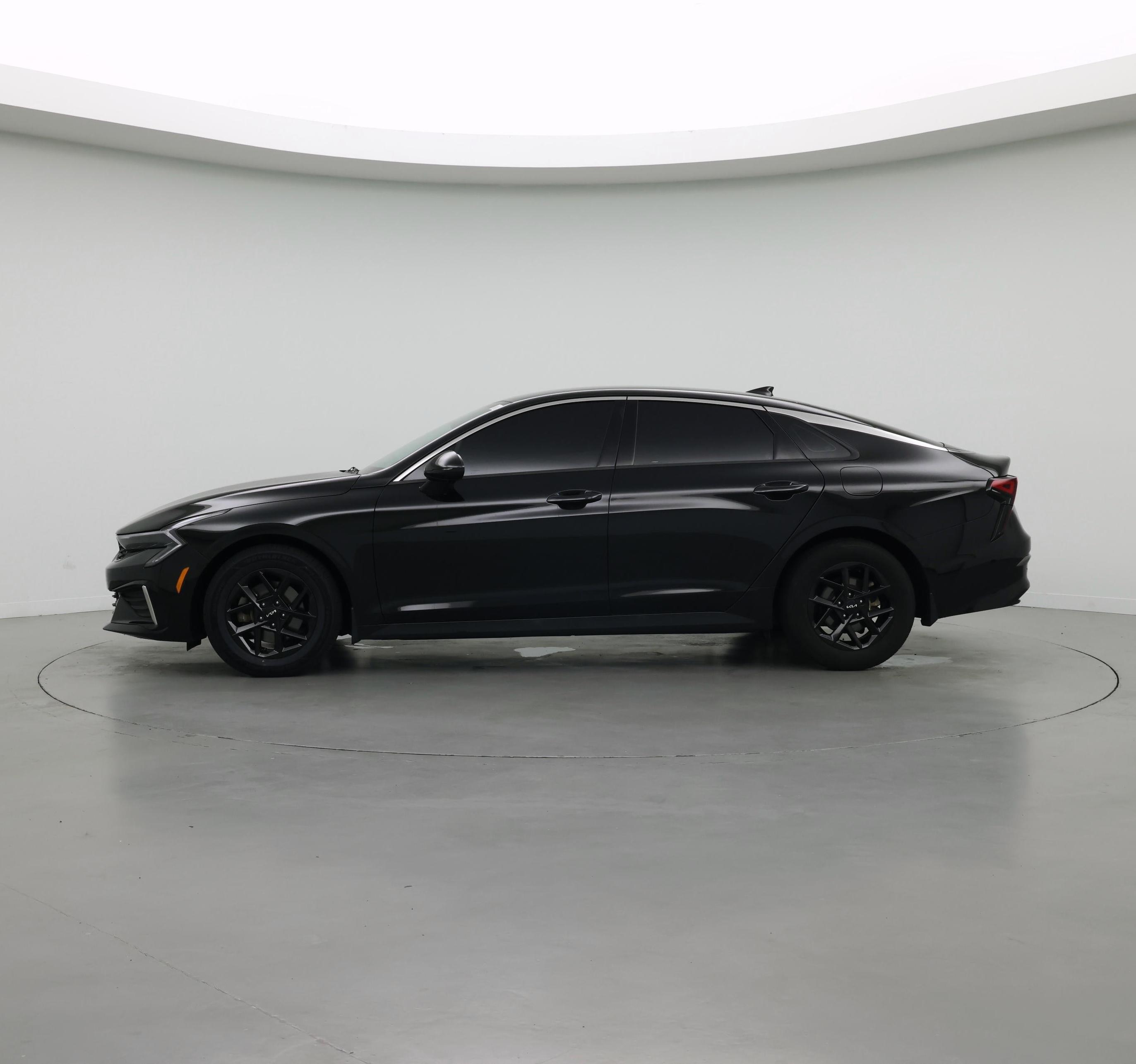 Thumbnail: 2025 Kia K5 - 3