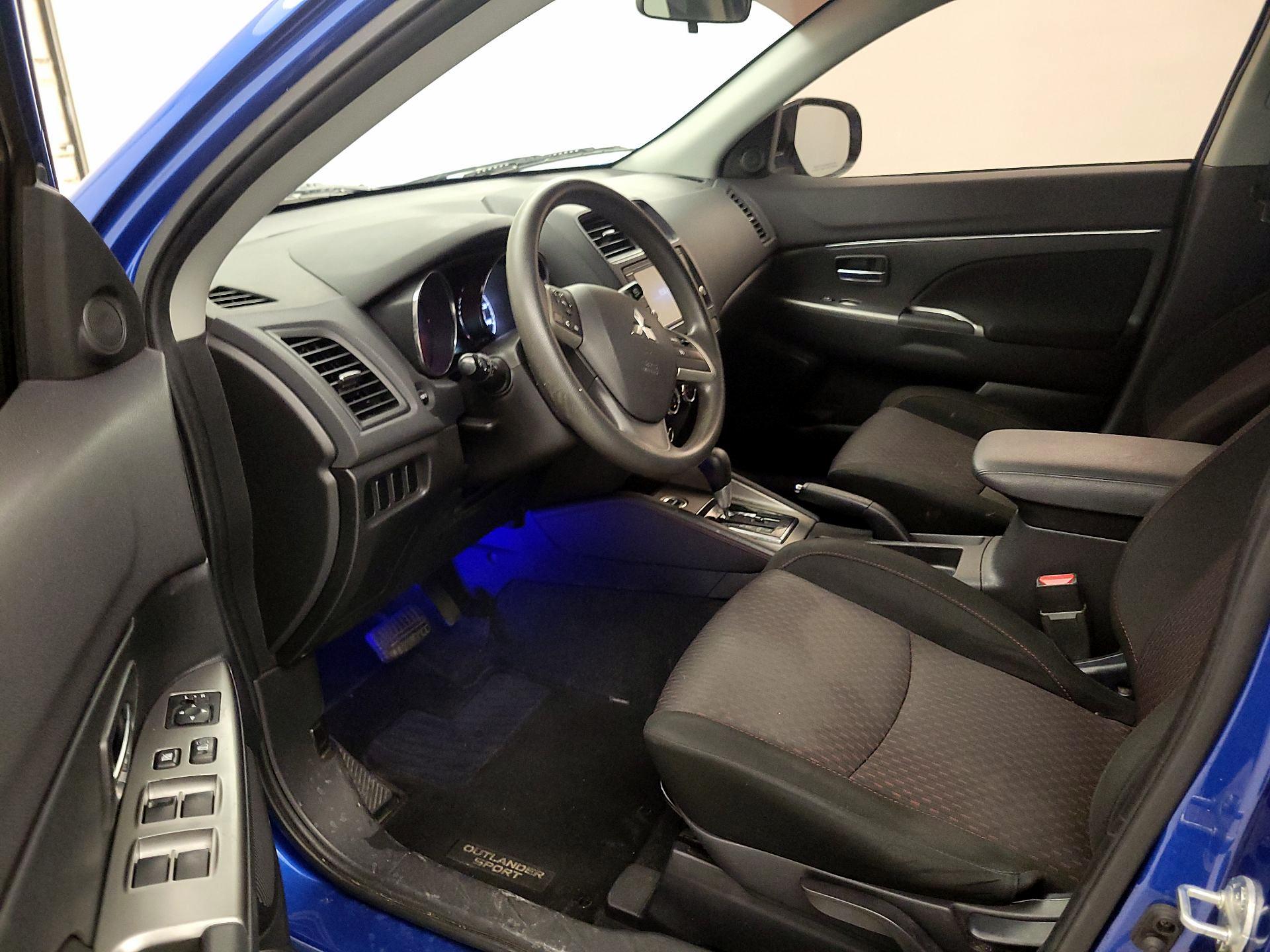 Thumbnail: 2019 Mitsubishi Outlander Sport - 9