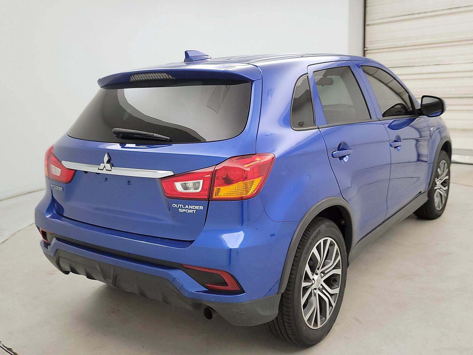 Thumbnail: 2019 Mitsubishi Outlander Sport - 5