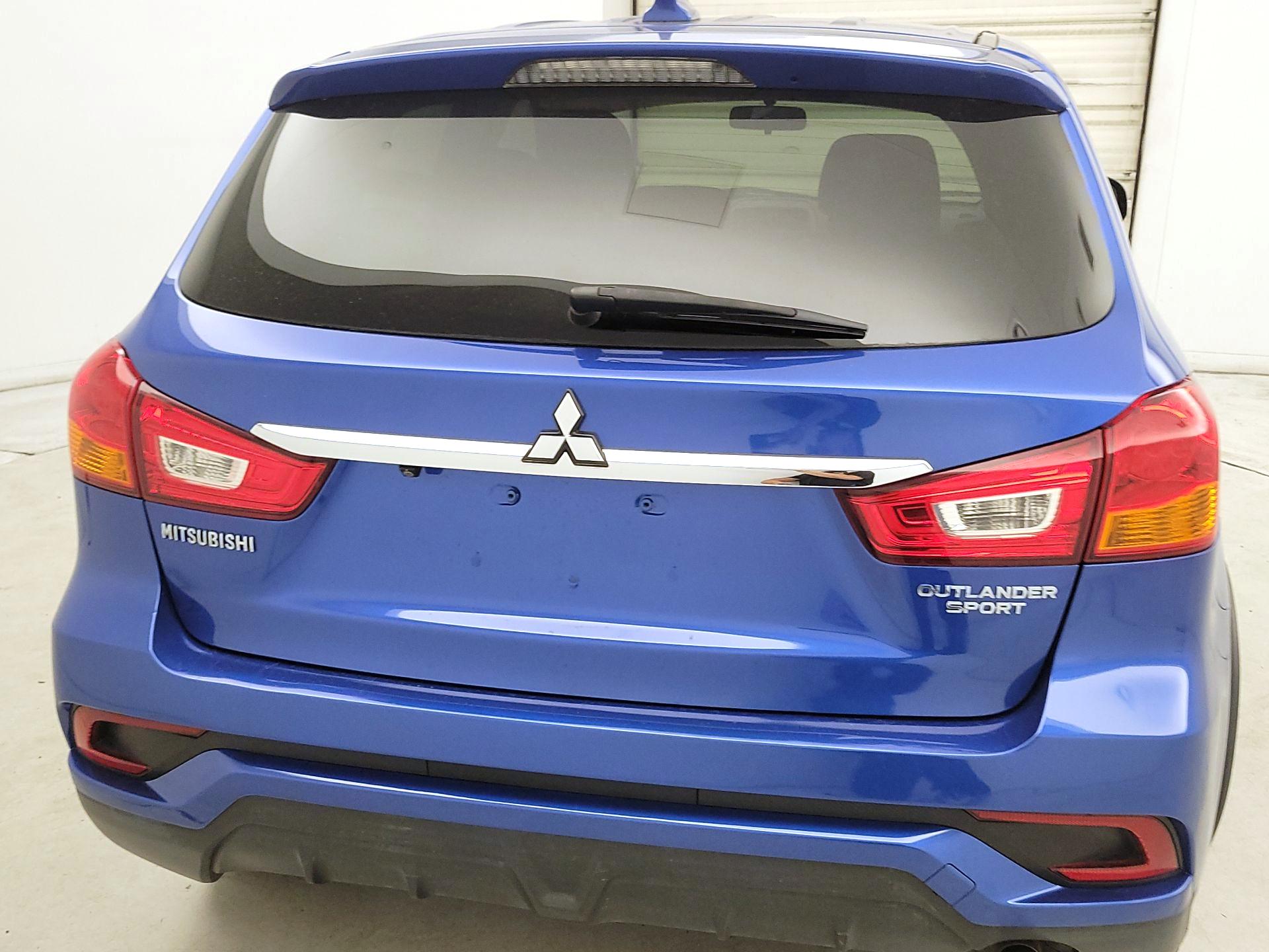 Thumbnail: 2019 Mitsubishi Outlander Sport - 6