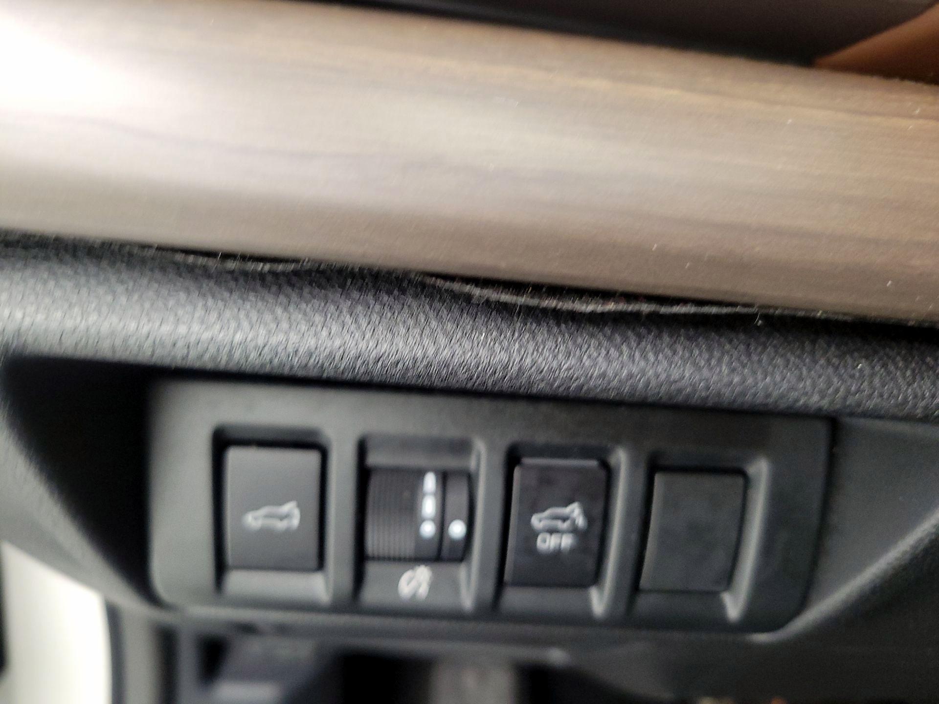 Thumbnail: 2022 Subaru Outback - 13