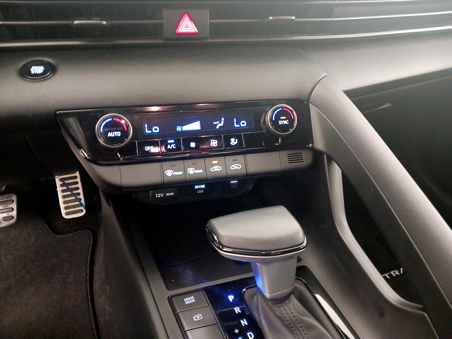 Thumbnail: 2025 Hyundai Elantra - 16