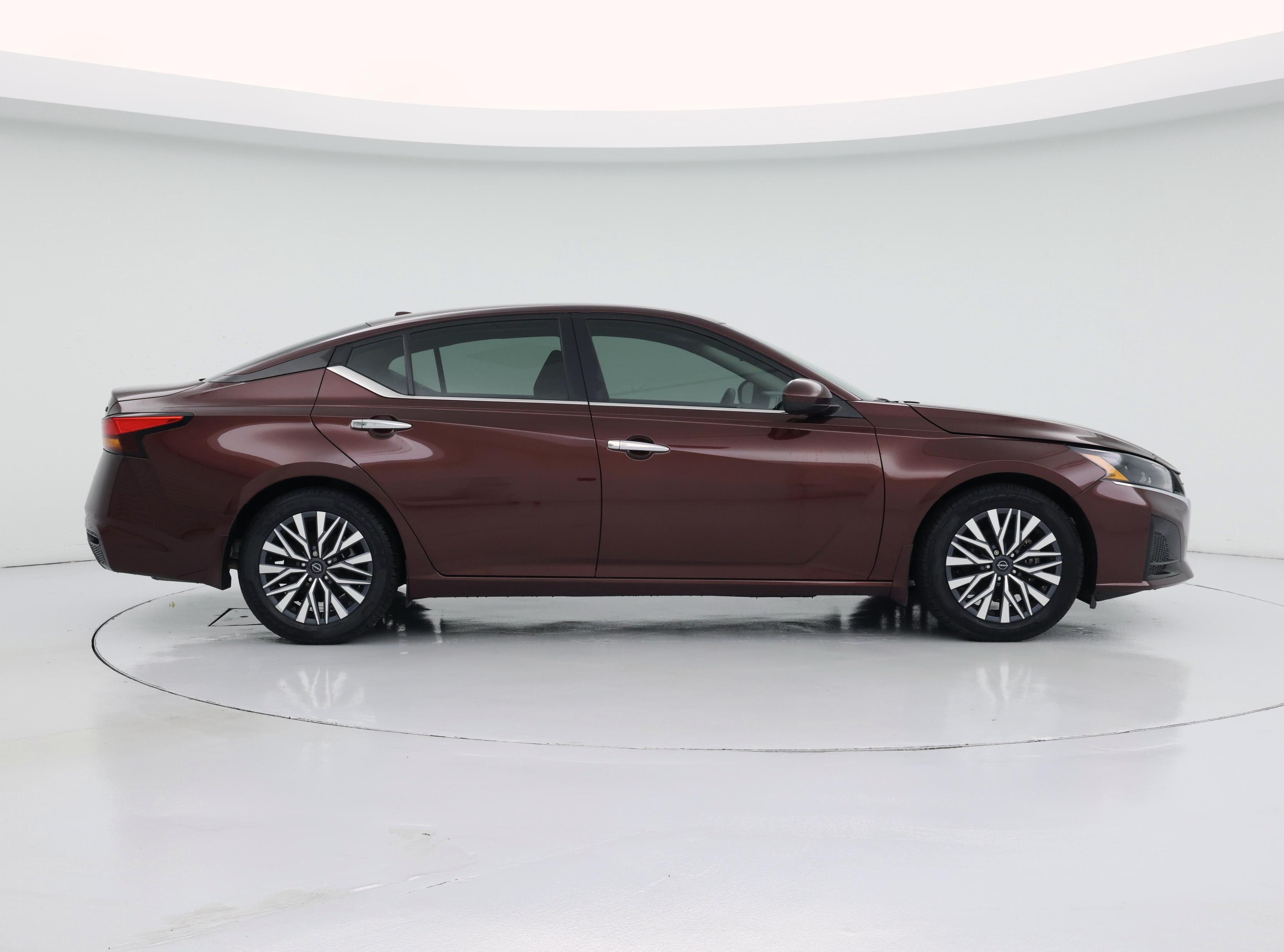Thumbnail: 2023 Nissan Altima - 7