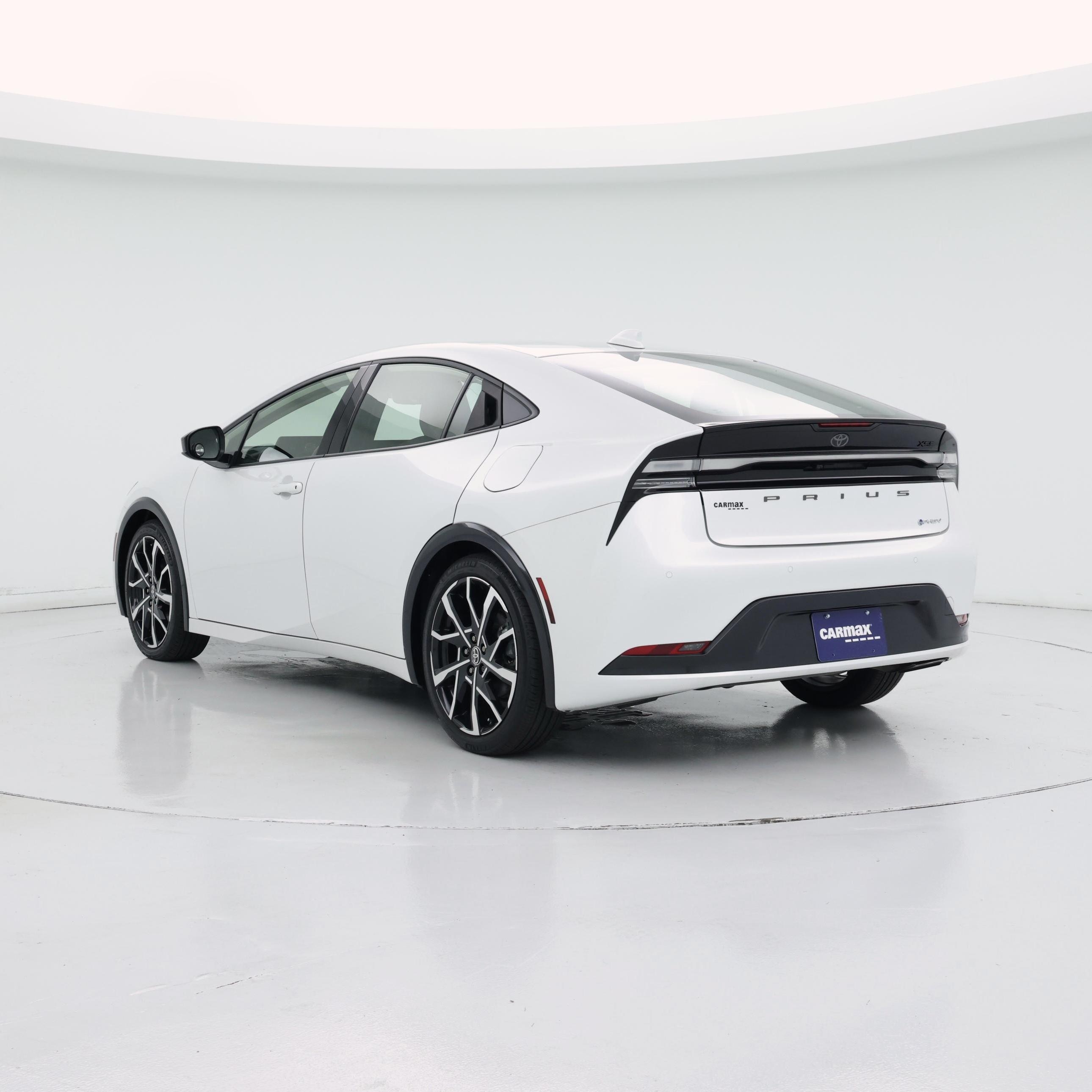 Thumbnail: 2025 Toyota Prius - 2