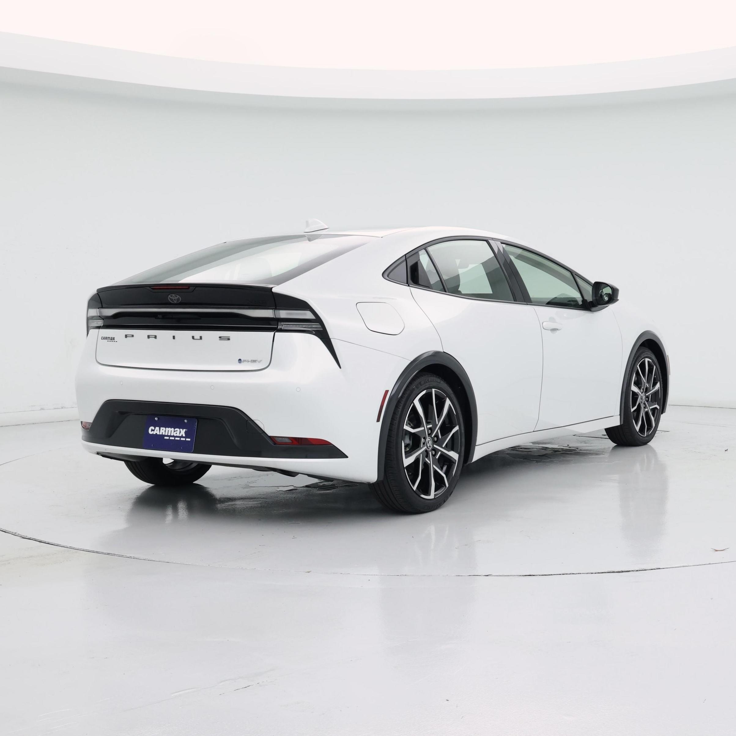 Thumbnail: 2025 Toyota Prius - 8