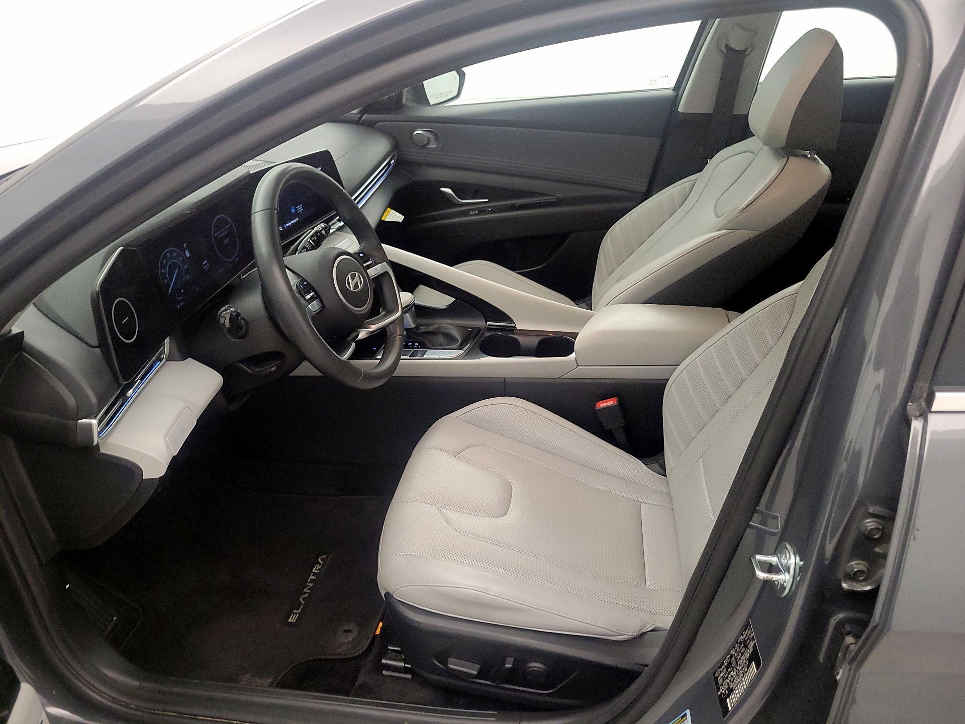 Thumbnail: 2025 Hyundai Elantra - 9
