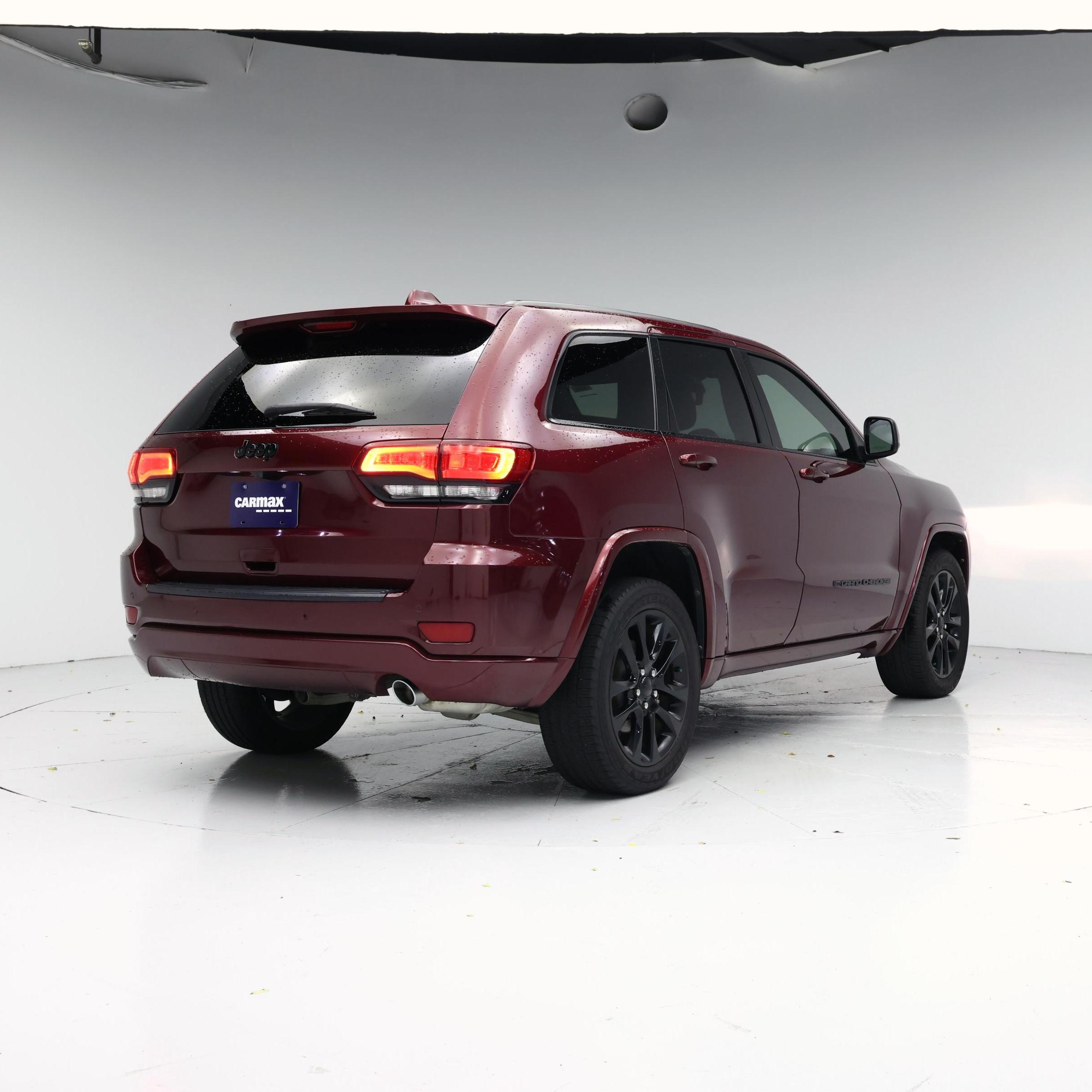 Thumbnail: 2022 Jeep Grand Cherokee - 8