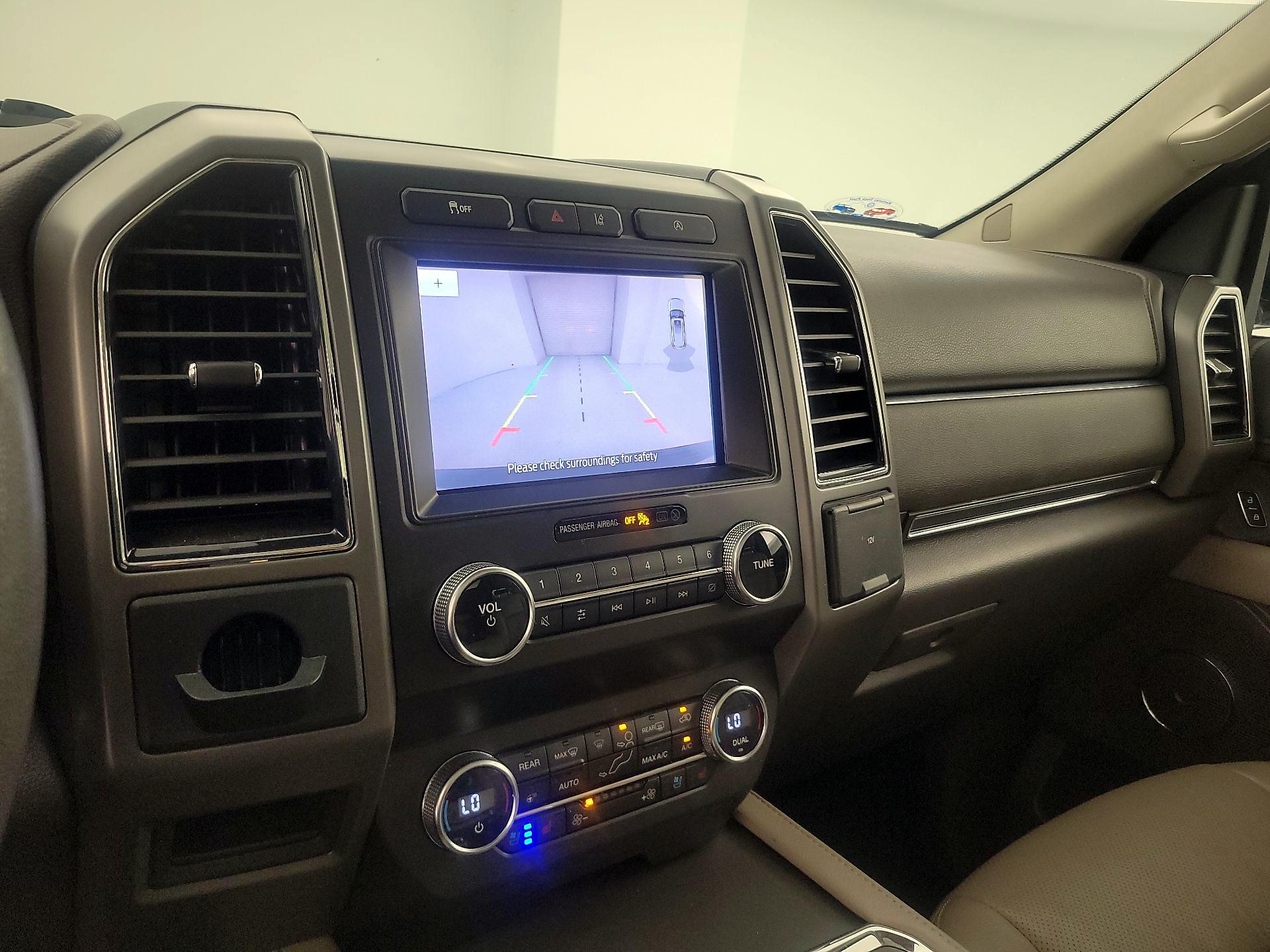 Thumbnail: 2020 Ford Expedition - 15