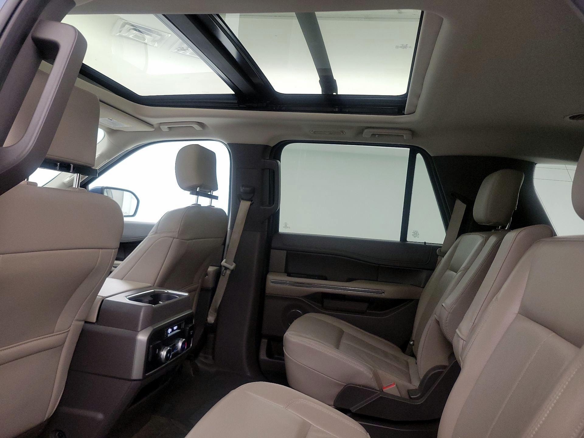 Thumbnail: 2020 Ford Expedition - 20