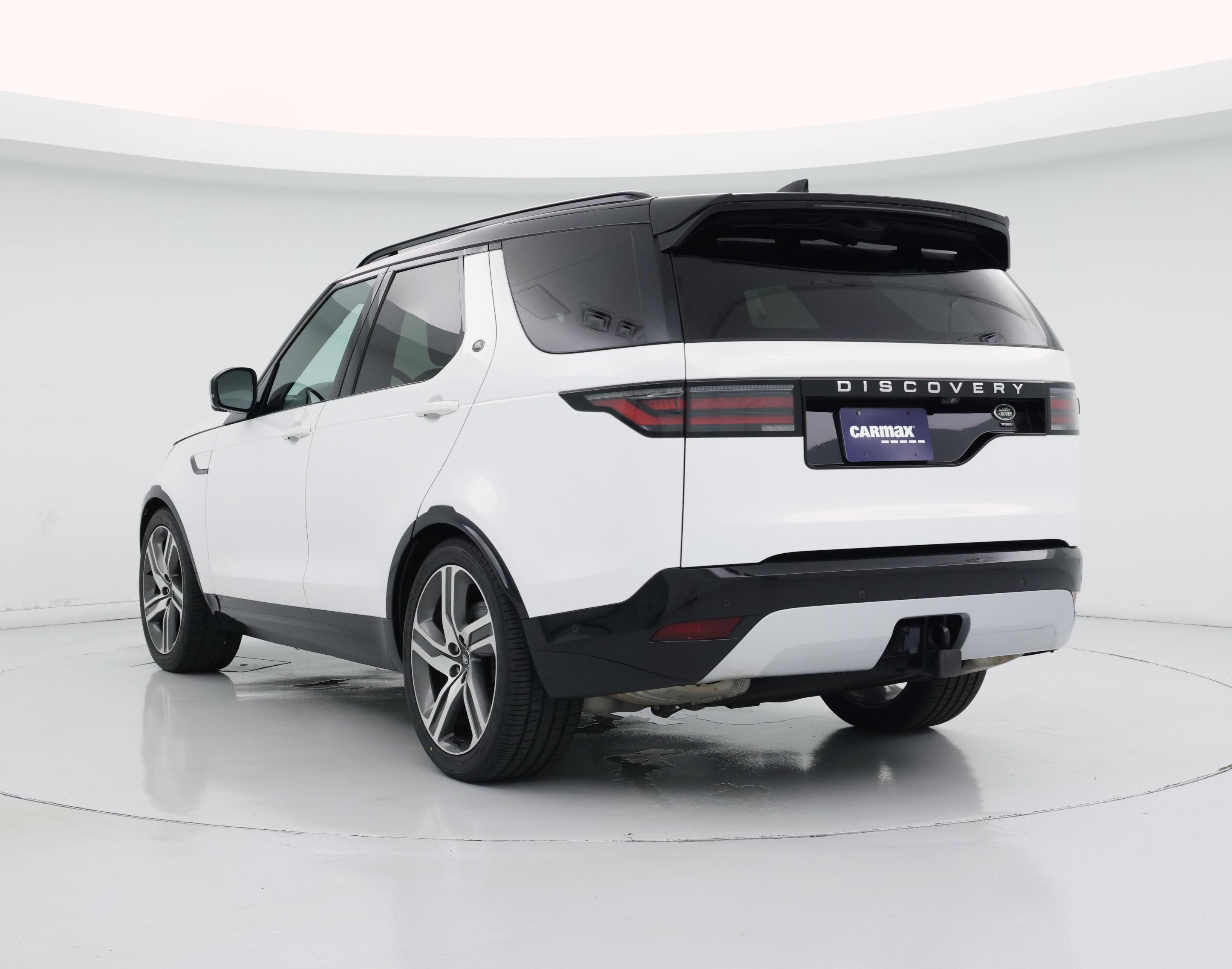 Thumbnail: 2023 Land Rover Discovery - 2