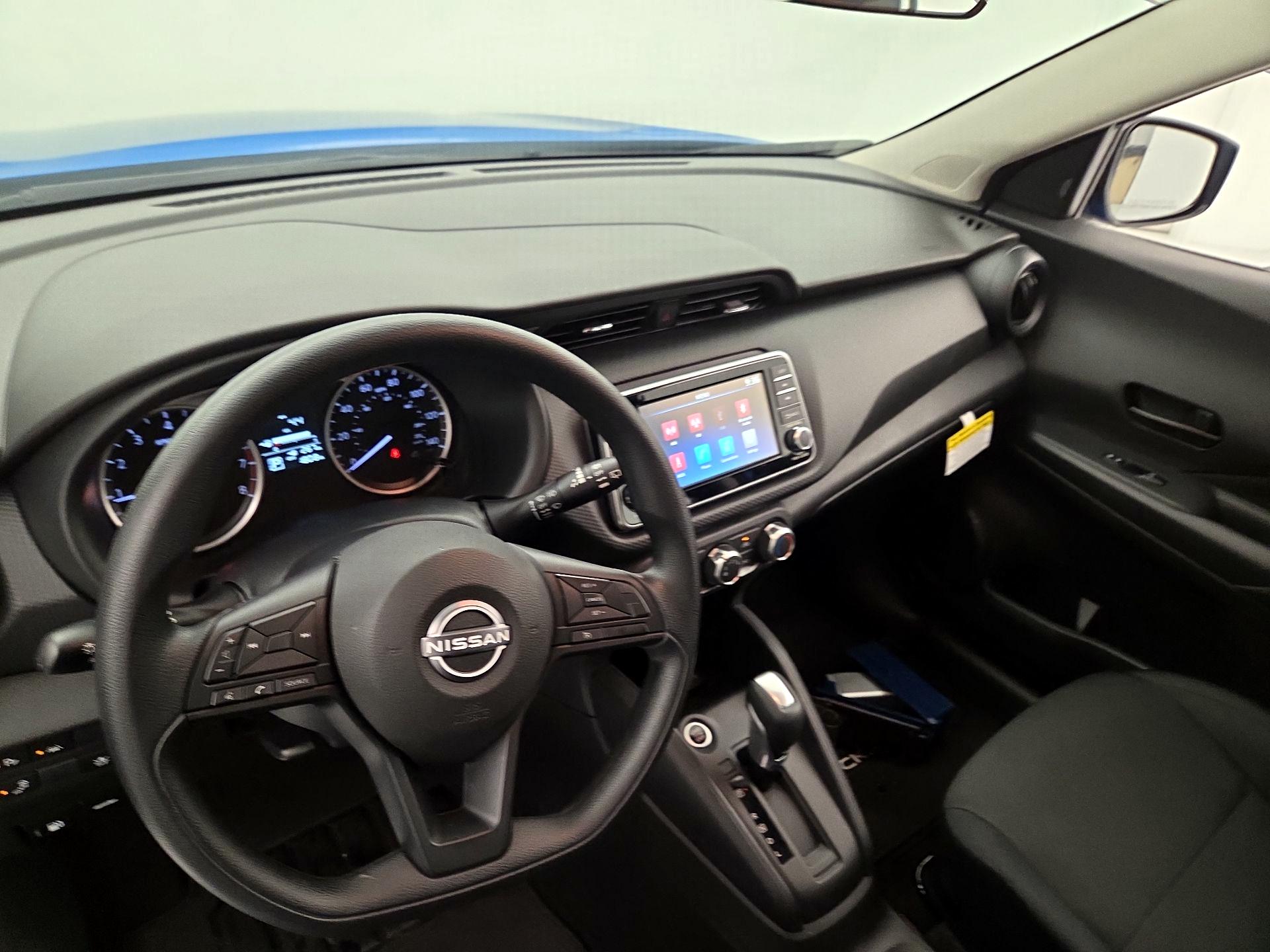 Thumbnail: 2025 Nissan Kicks - 9