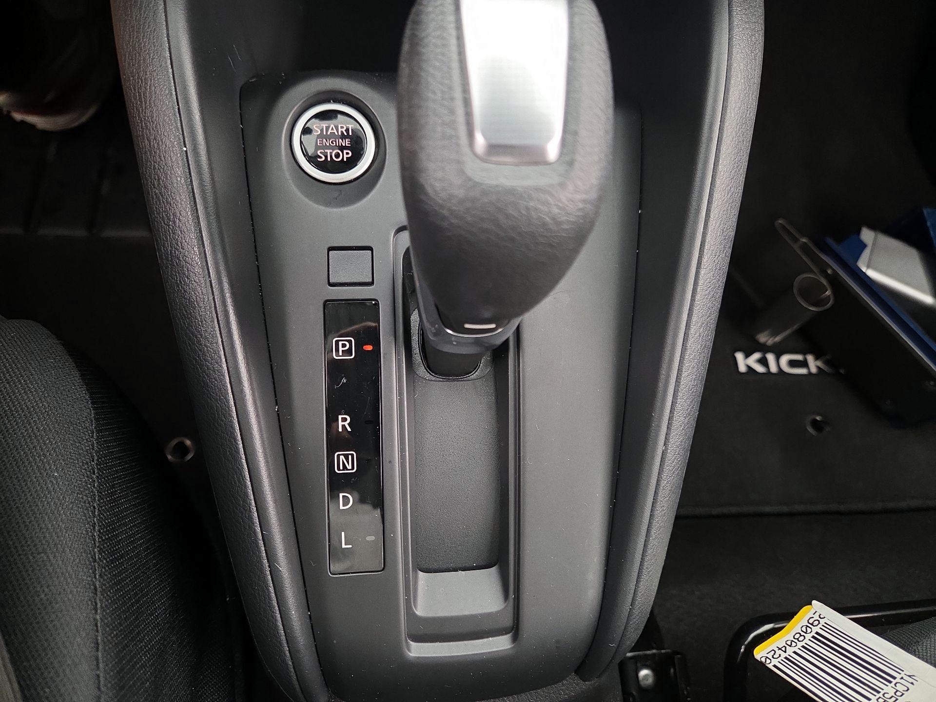 Thumbnail: 2025 Nissan Kicks - 17