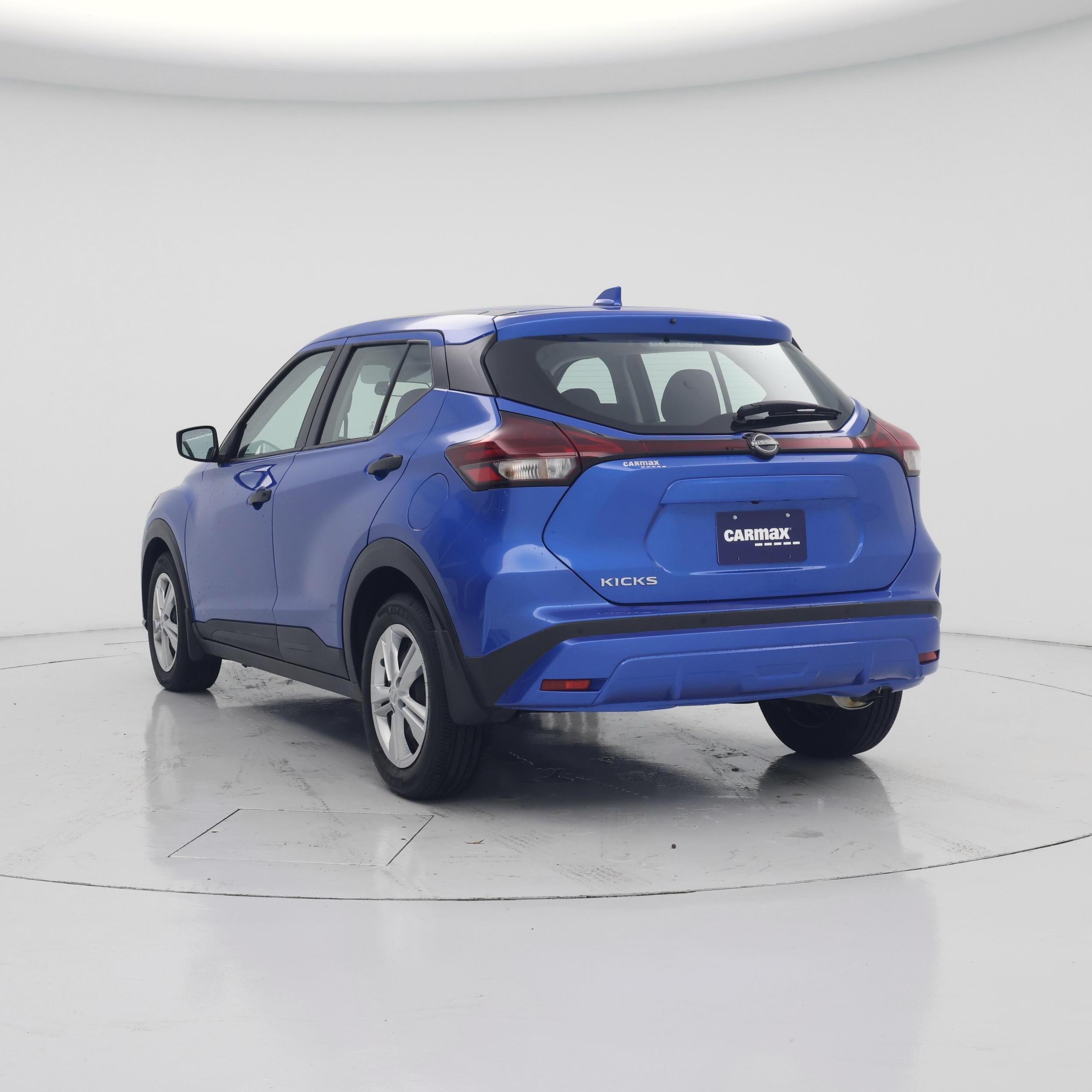 Thumbnail: 2025 Nissan Kicks - 2