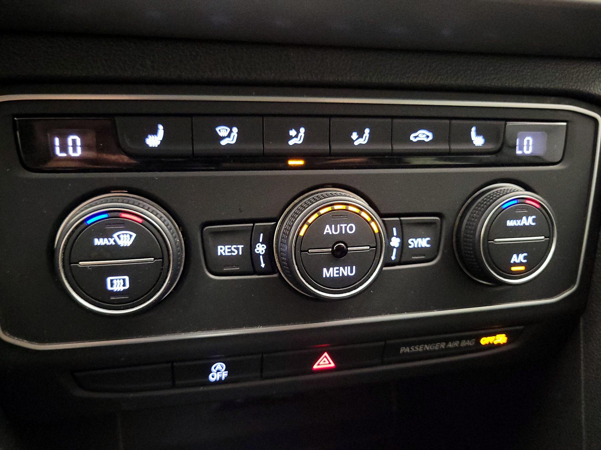 Thumbnail: 2018 Volkswagen Atlas - 14