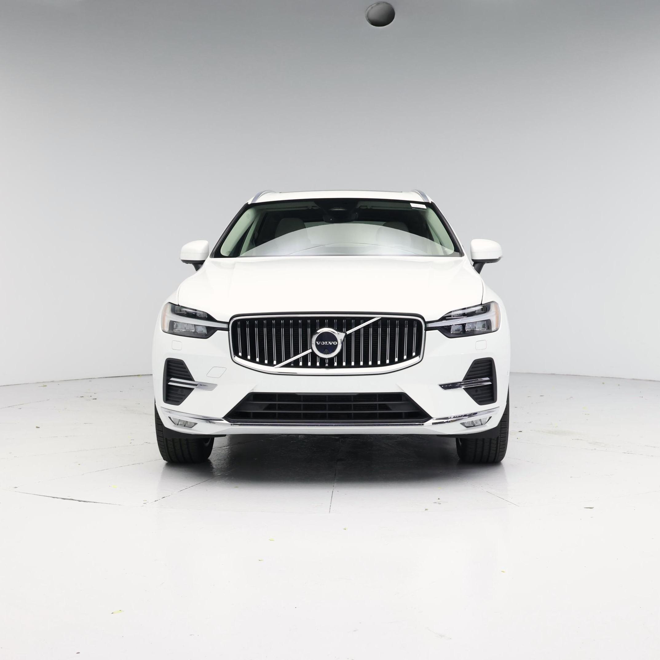 Thumbnail: 2023 Volvo XC60 - 5