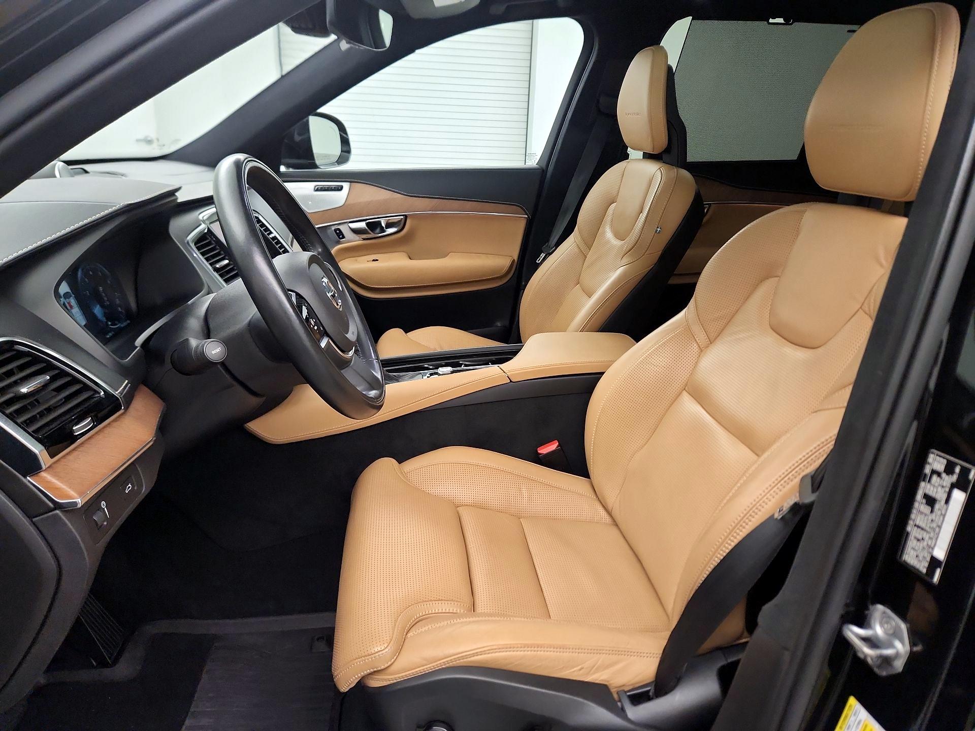 Thumbnail: 2017 Volvo XC90 - 11