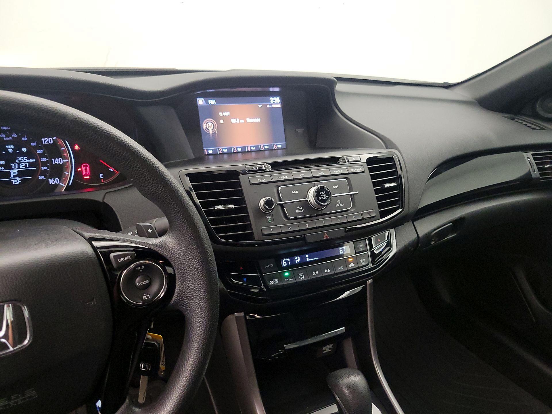 Thumbnail: 2017 Honda Accord - 8