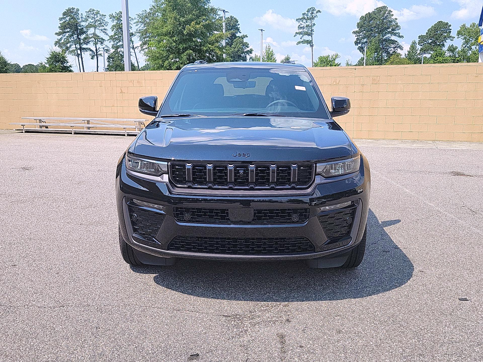 Thumbnail: 2026 Jeep Grand Cherokee - 2