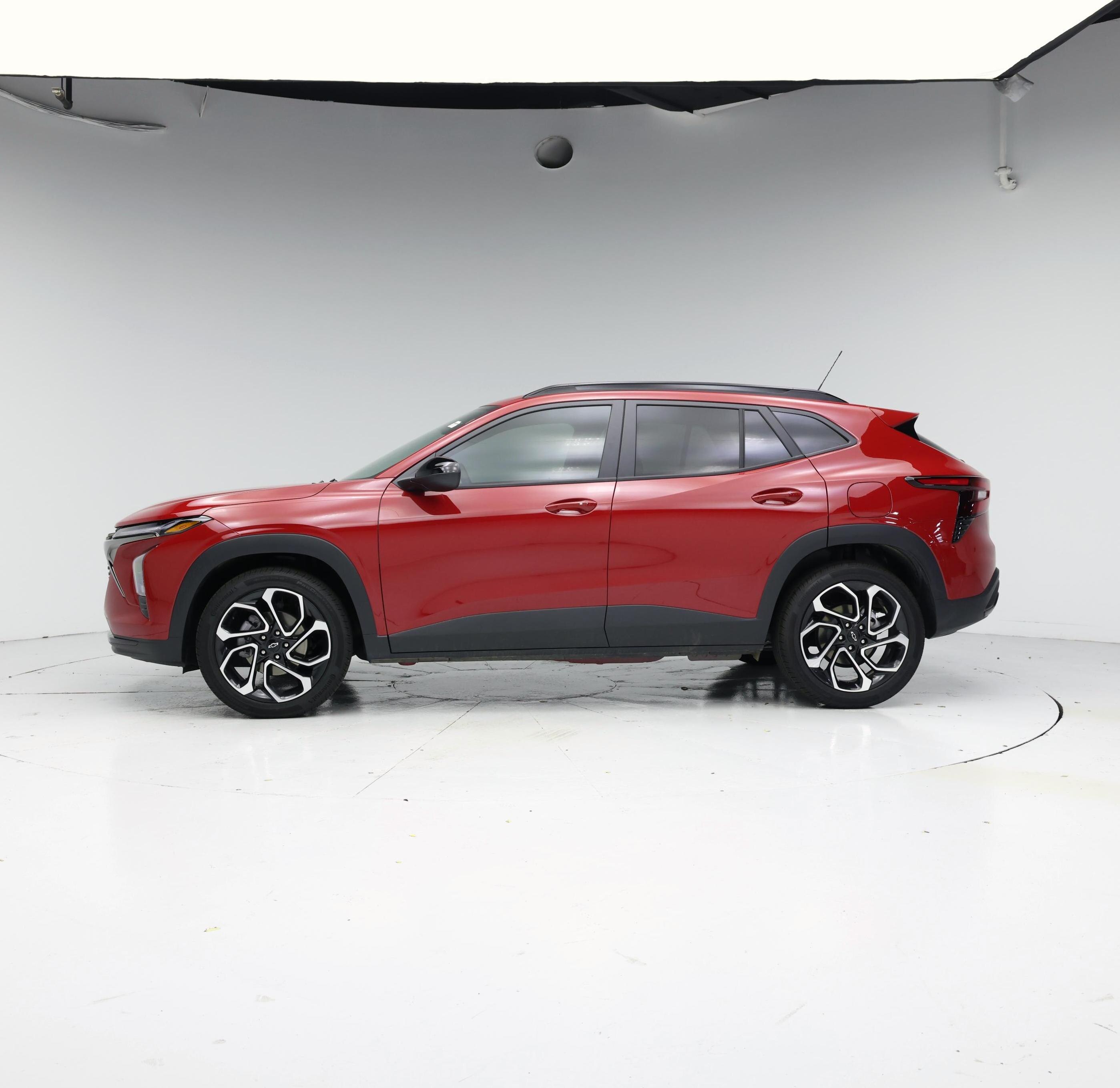 Thumbnail: 2026 Chevrolet Trax - 3