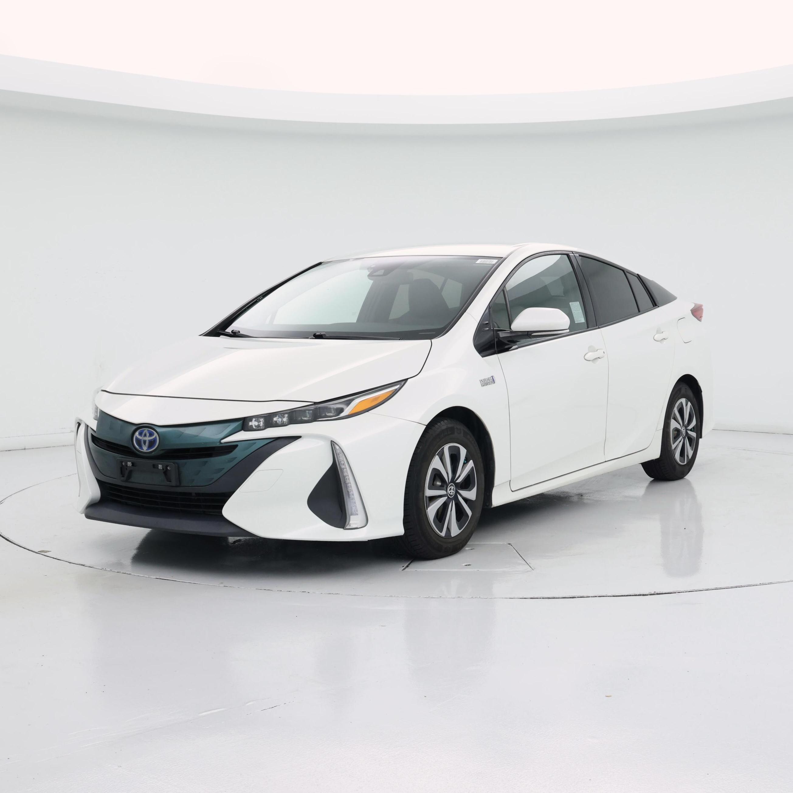 Thumbnail: 2019 Toyota Prius Prime - 4