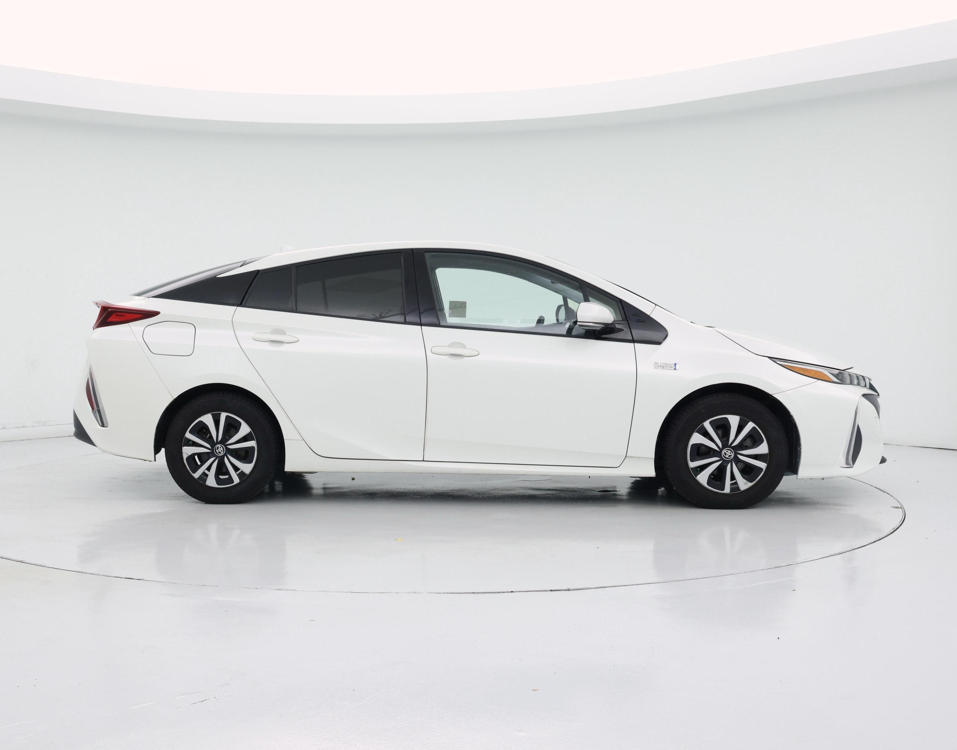 Thumbnail: 2019 Toyota Prius Prime - 7