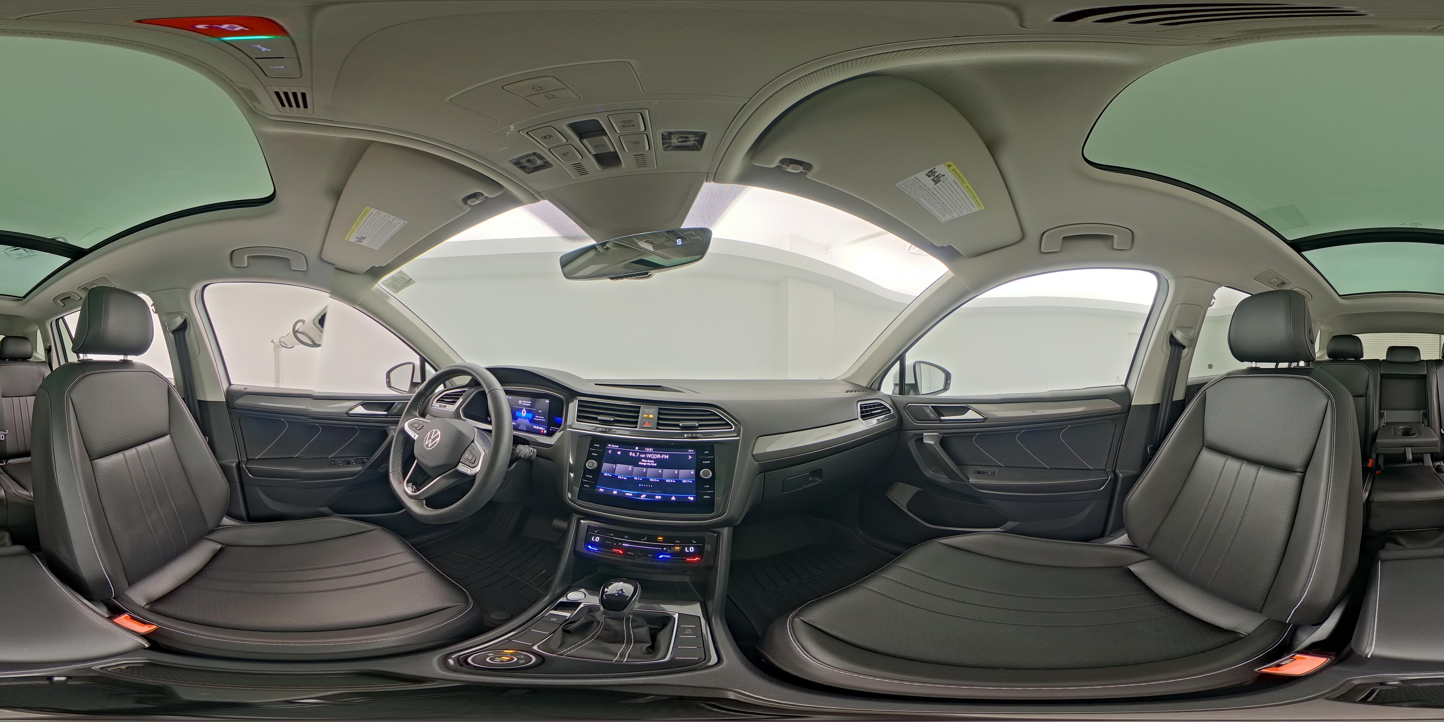 2022 Volkswagen Tiguan SE - Photo 25